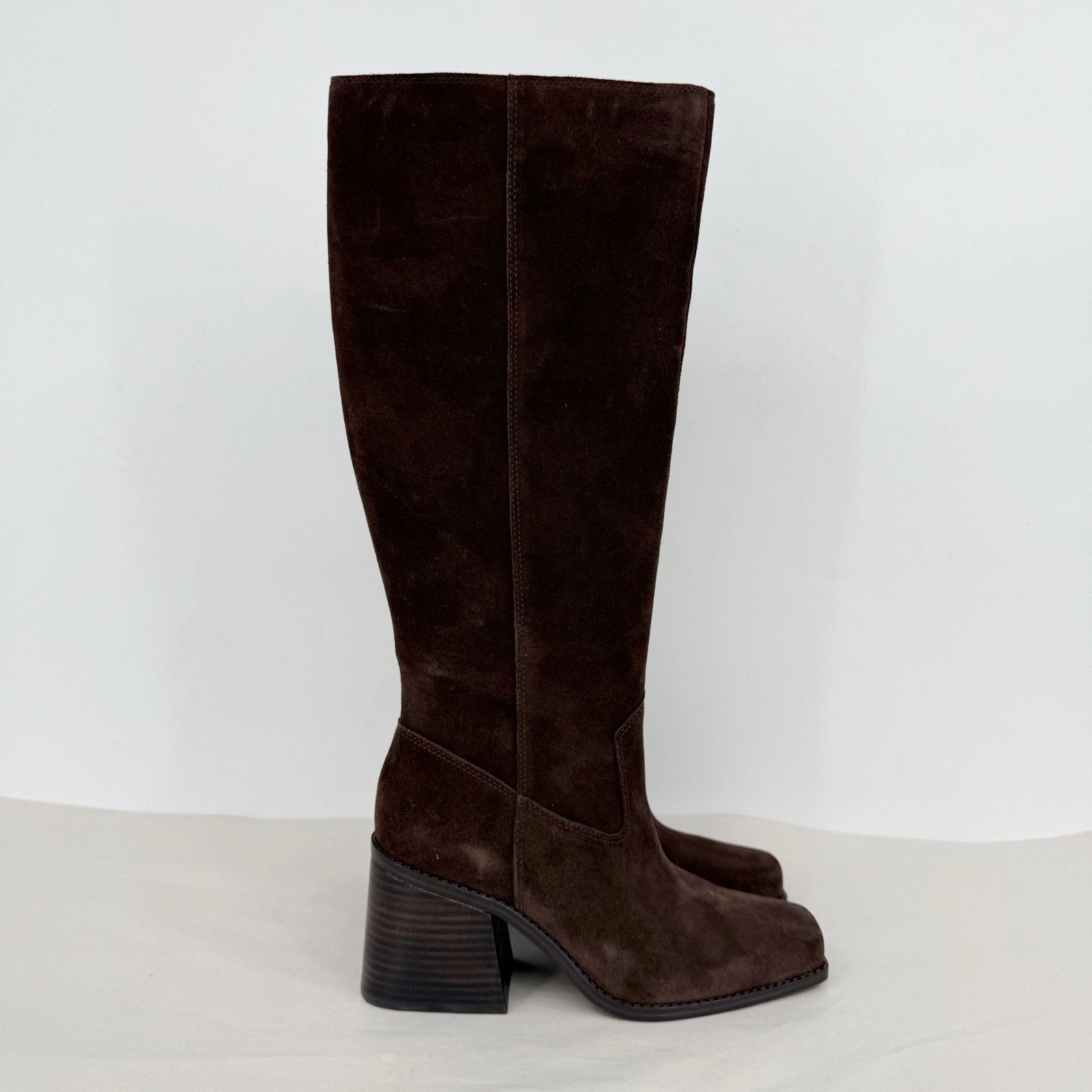 Vince Camuto Womens Sangeti Tall Heeled Boots US 7.5 Brownie Brown Suede NIB