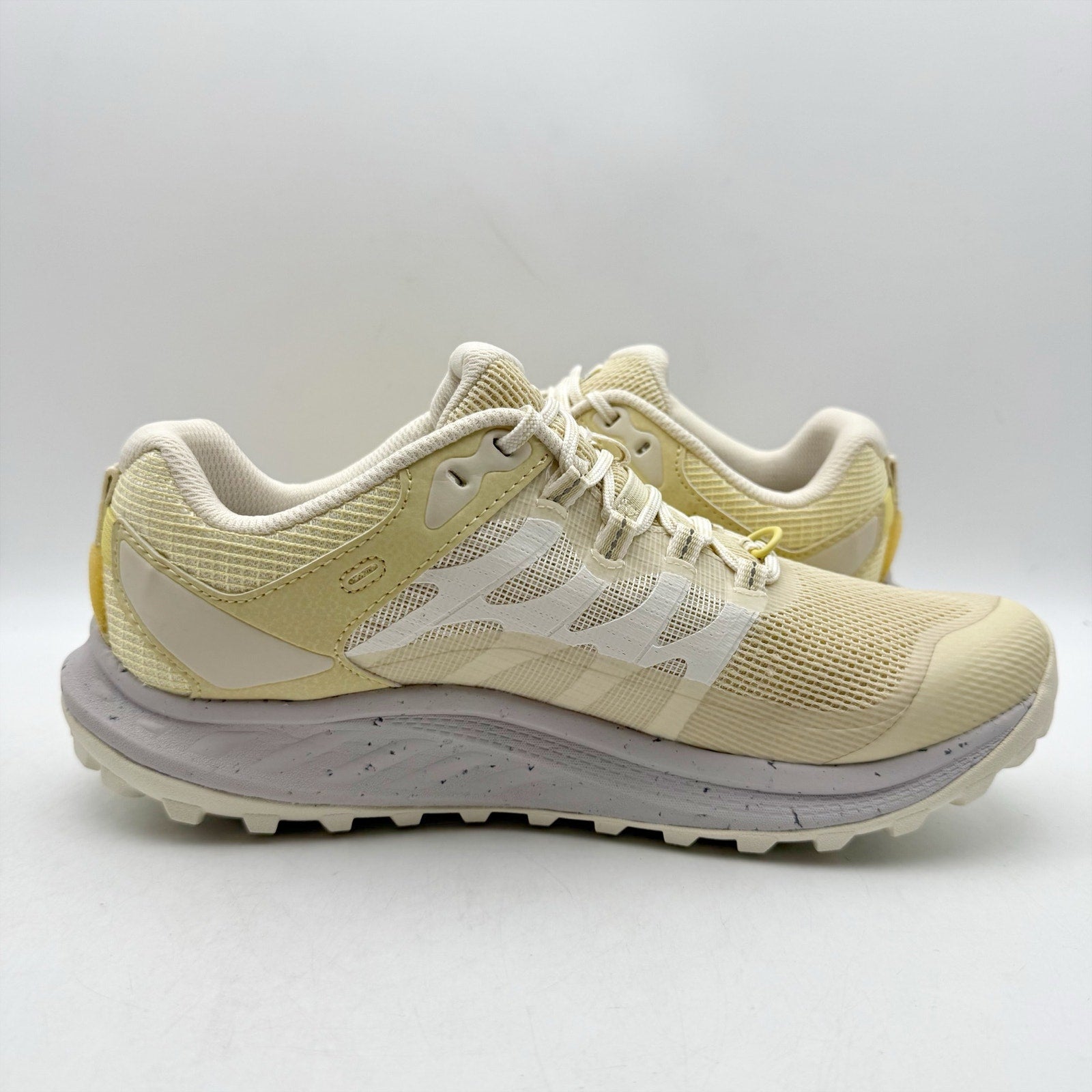Merrell Womens Antora 3 Trail Running Sneakers US 9 Cream Yellow NWOB