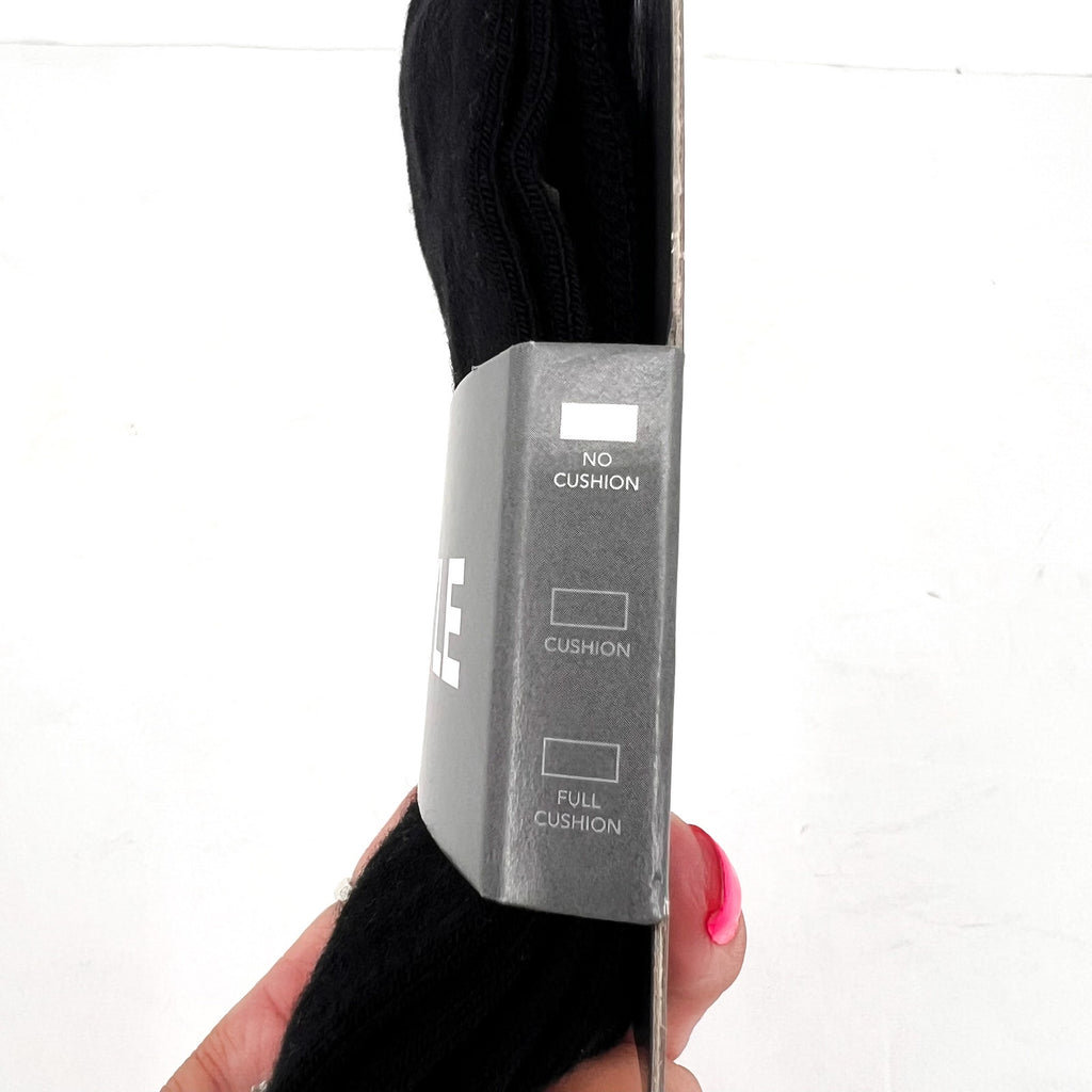 DARN TOUGH Women's Small 4.5-7 Black Solid Basic Crew Lightweight Sock NWT