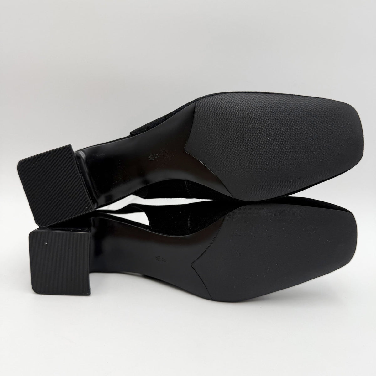 Vaneli Womens Darsy Slingback Heels Size 8 Wide Black Suede NIB