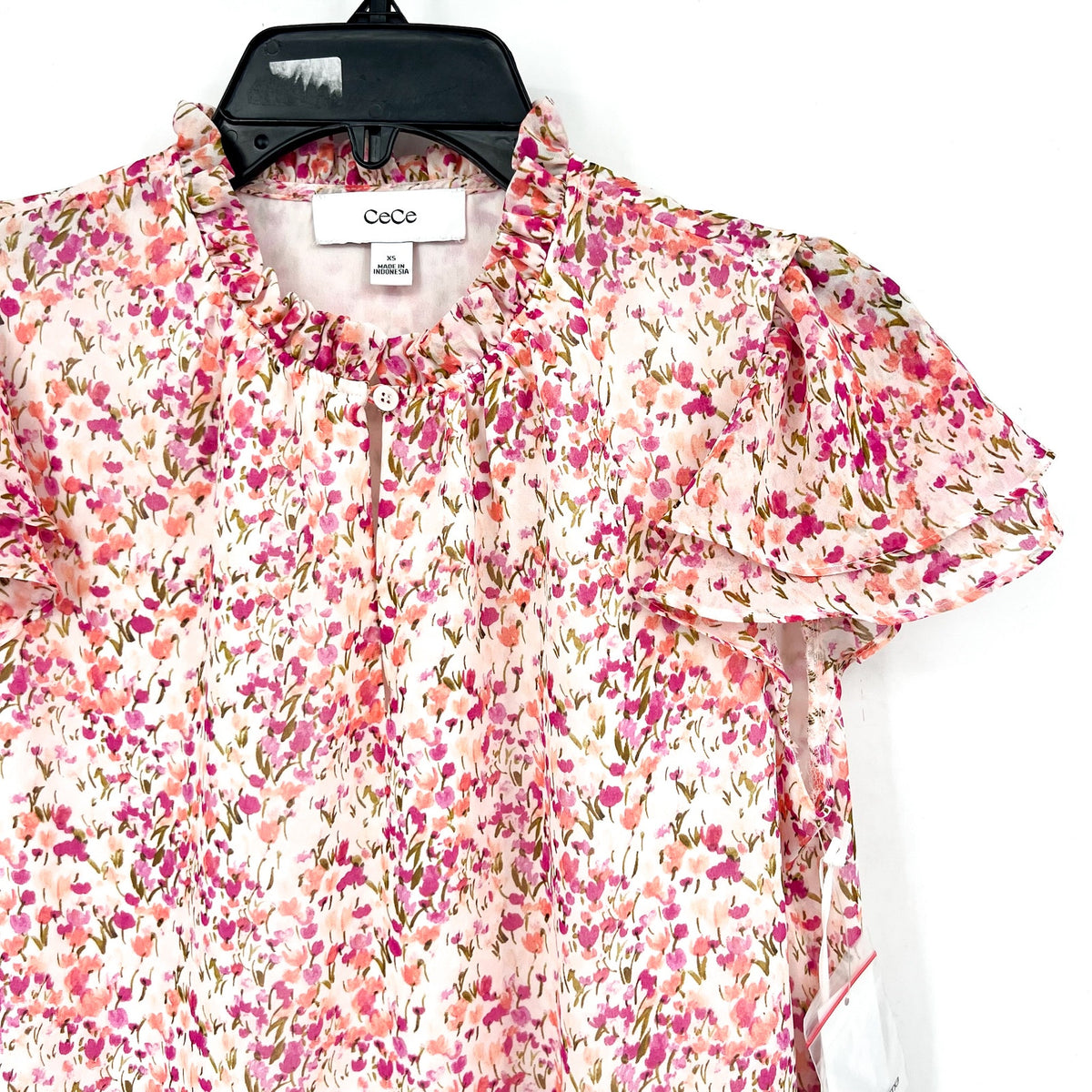 CECE Women's Ruffled Blouse XS Pink Floral Keyhole-Neck Flutter-Sleeve NWT