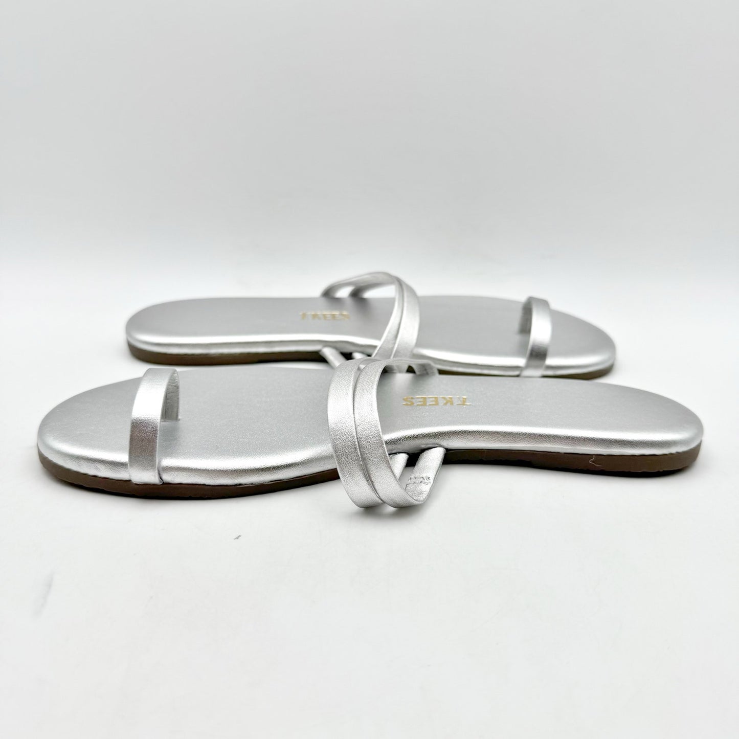 TKEES Womens Leah Flat Sandals US 5 EU 36 Silver Slip On NWOB
