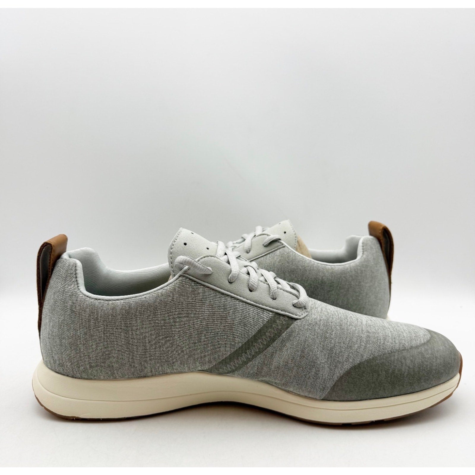 YORK Athletics Mens Henry Runner Sweatshirt Sneaker Size 10.5 Grey Heather NIB