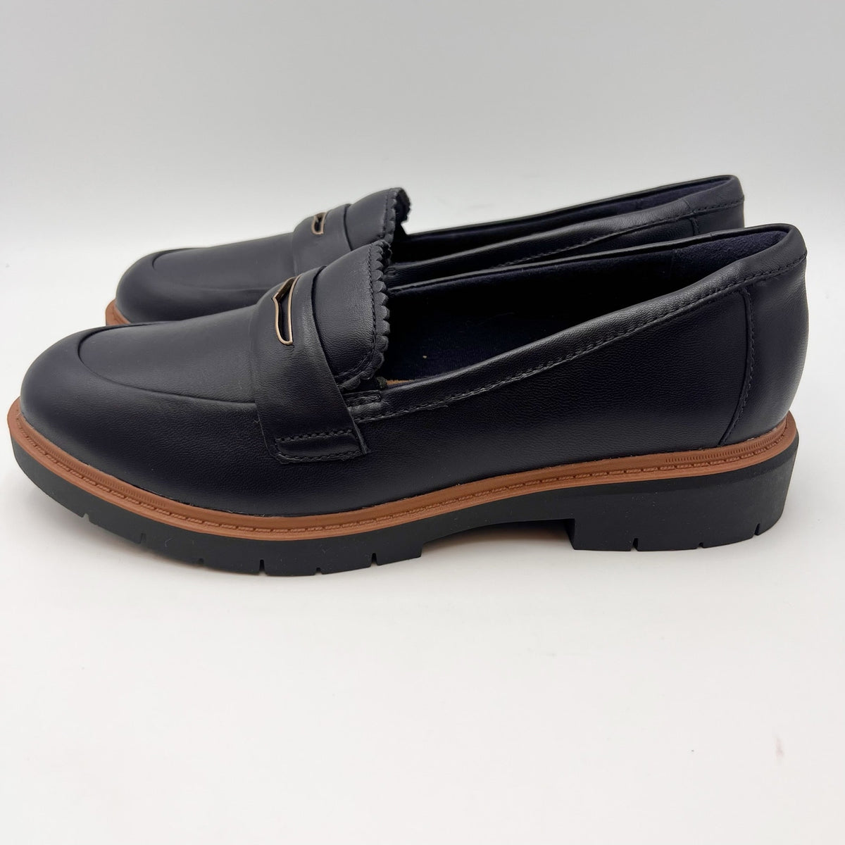 Clarks Womens Westlynn Glow Loafers Size 9 WIDE EU 40 Navy Blue Leather NWOB