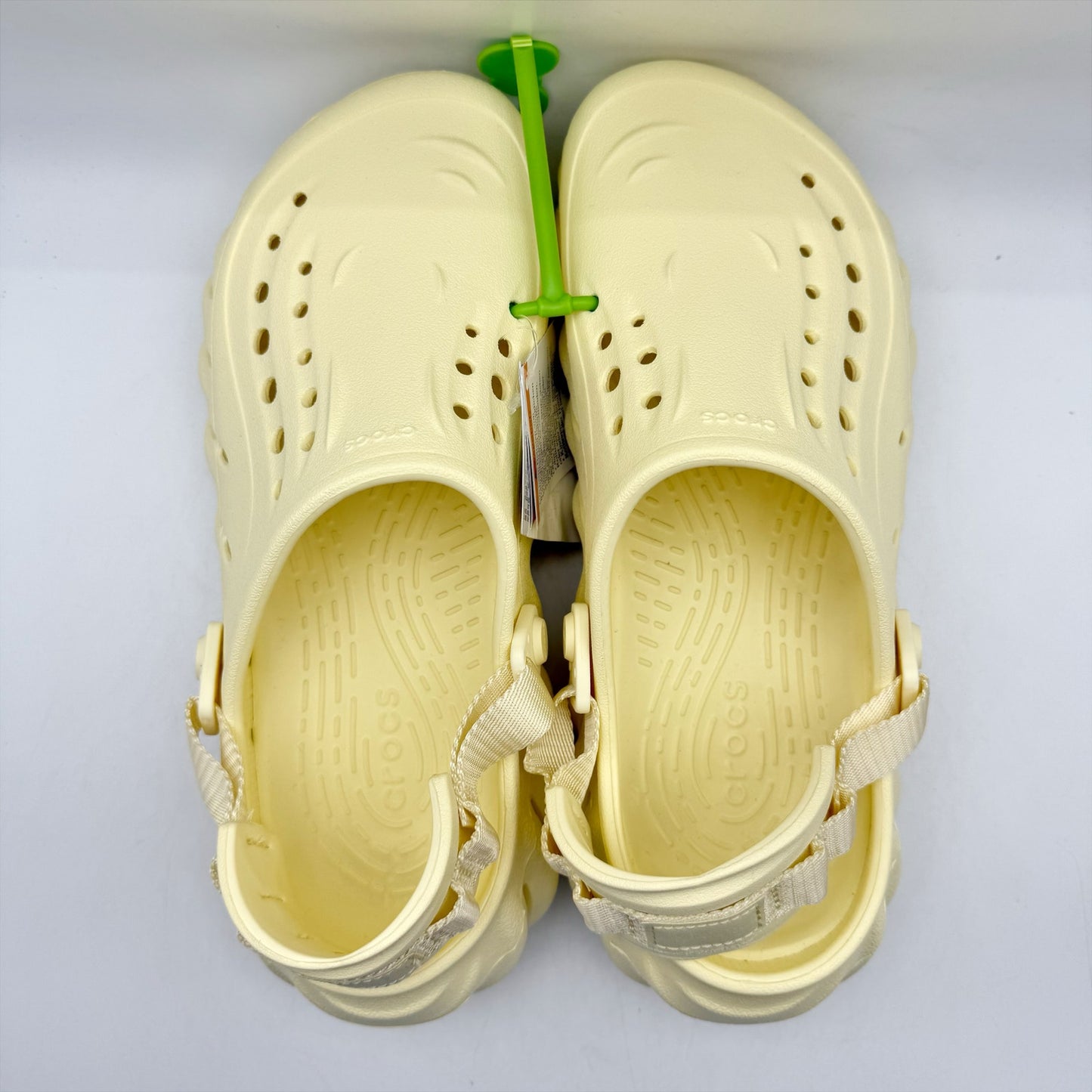 Crocs Unisex Echo Clogs Mens 7 Womens 9 EU 39.5 Cream NWOB