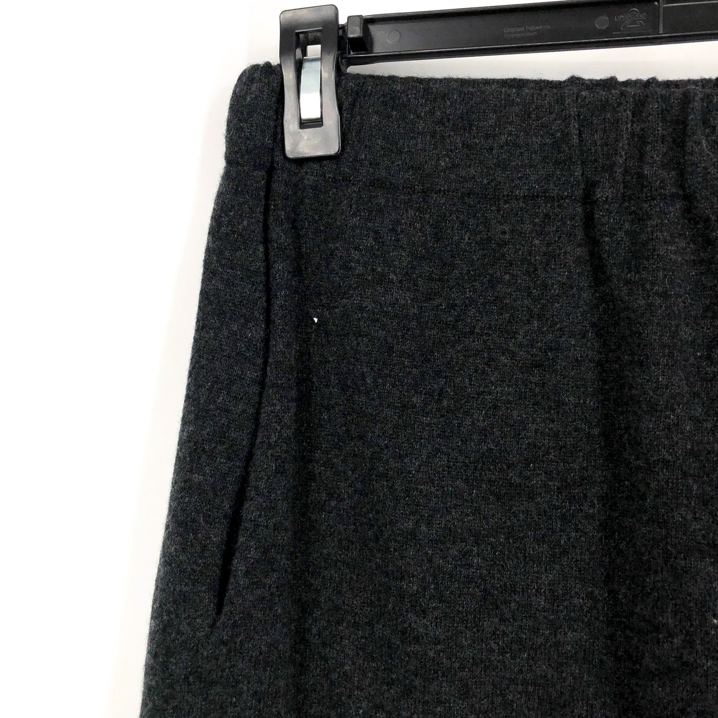 ACTIVE CASHMERE Men's Cashmere Shorts XL Grey Athletic Fit Seamless Charcoal NWT