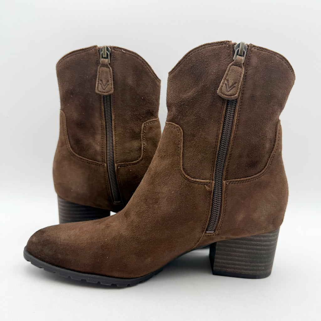 VIONIC Womens Bishop Western Ankle Boots US 6.5 Brown Suede Water Repellent NWOB
