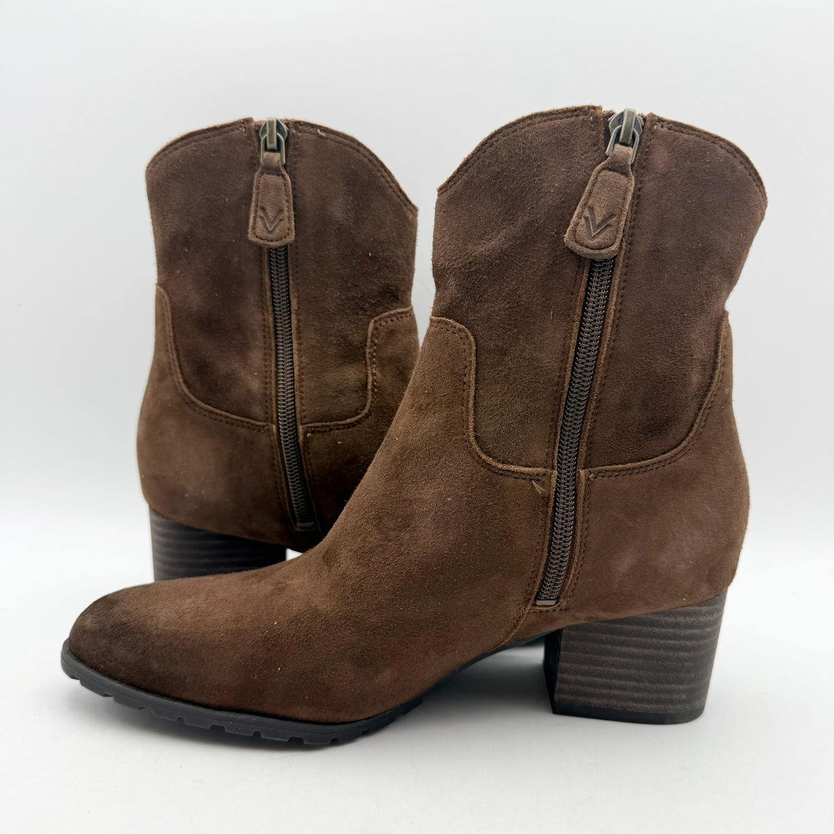 VIONIC Womens Bishop Western Ankle Boots US 6.5 Brown Suede Water Repellent NWOB