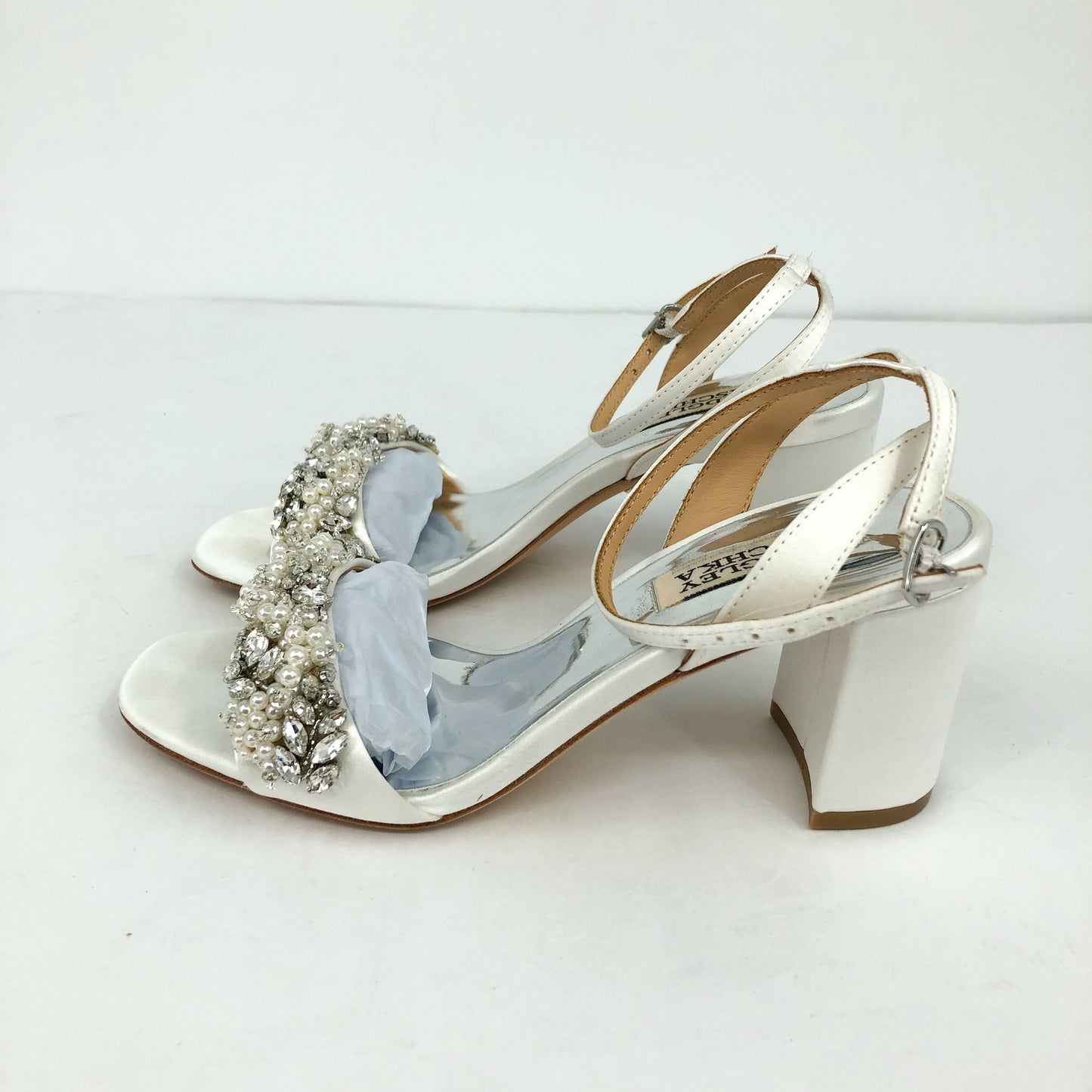 BADGLEY MISCHKA Clara Embellished Evening Sandals US 9.5 White Bridal Heel NIB