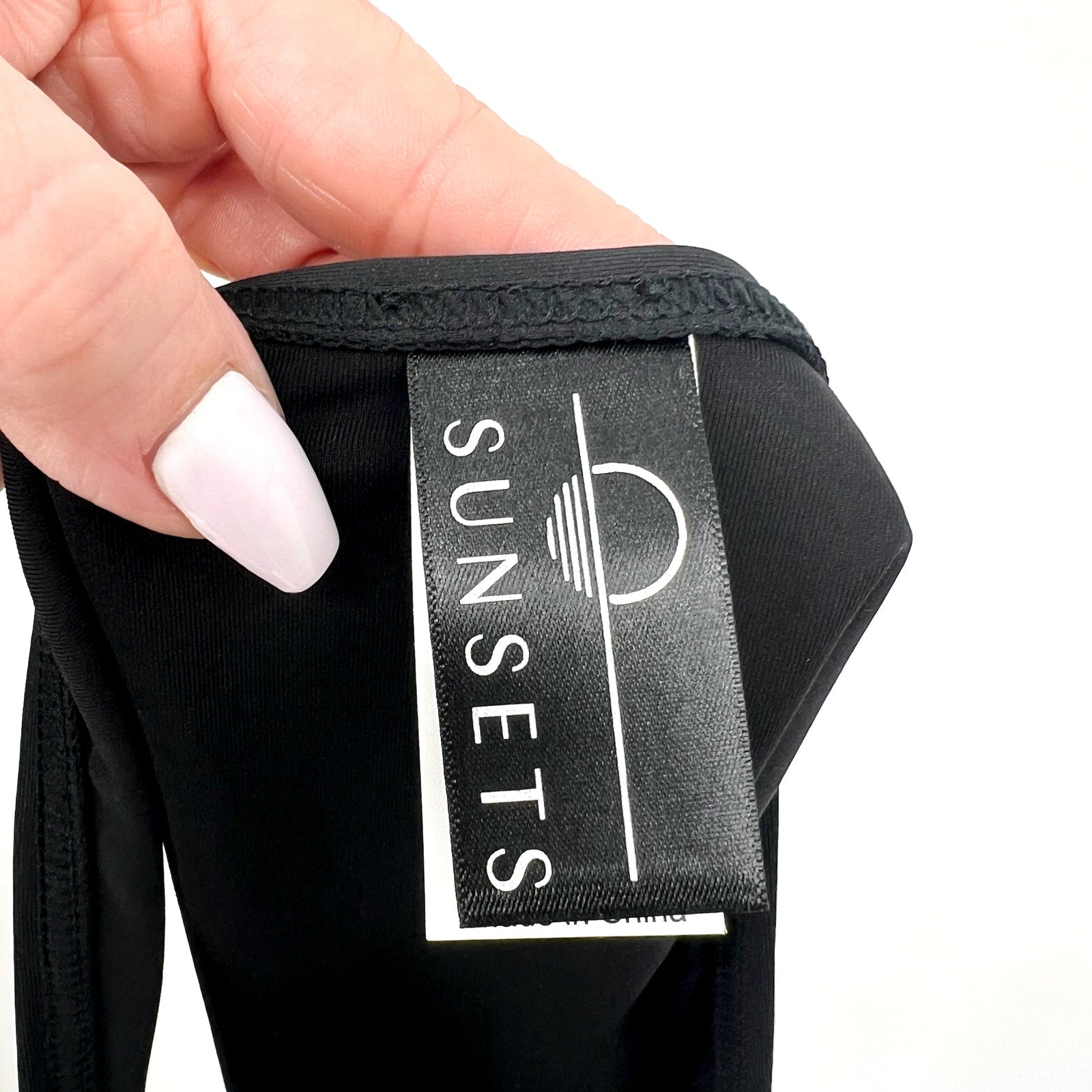 SUNSETS Women's Collins Hipster Bikini Bottom Large Black NWT