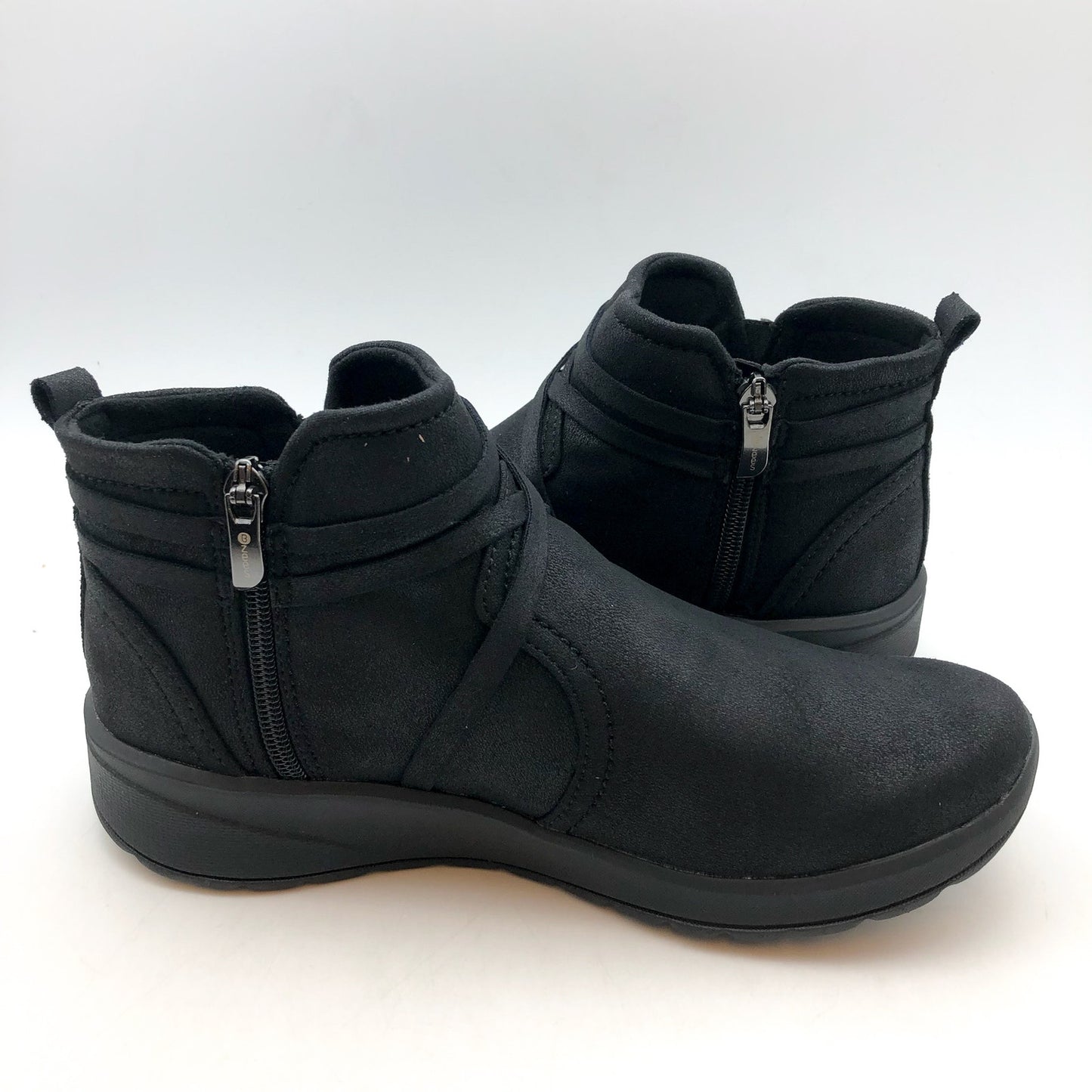 BZEES Womens Gusto Ankle Booties US 7 Wide EU 37 Black Fabric Wrap Tassel NIB