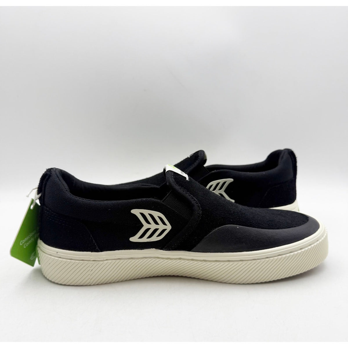 Cariuma Womens Skate Pro Slip On Casual Sneakers Size 6.5 Black Suede NIB