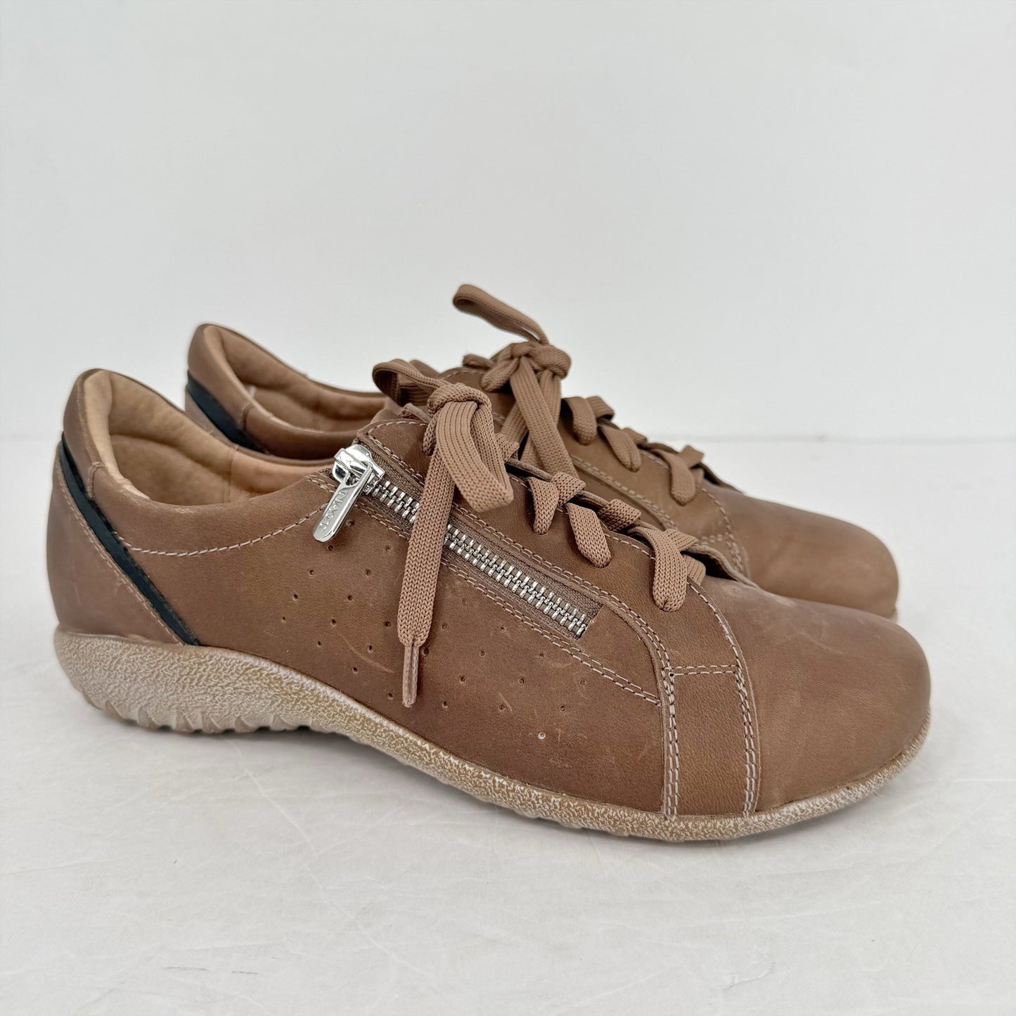 NAOT Womens Moko Oxford Sneakers EU 39 US 8 Brown Leather Slip Resistant NWOB