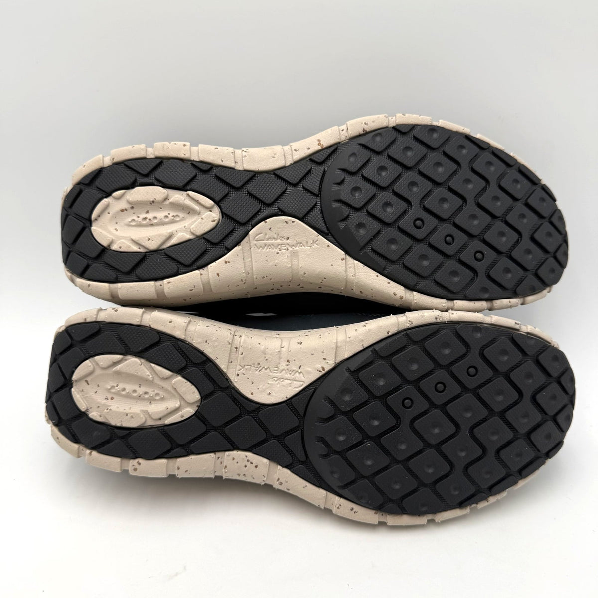 Clarks Womens Wave Plateau AP Sneakers Size 7.5 Wide EU 38 Navy Blue Nubuck NIB