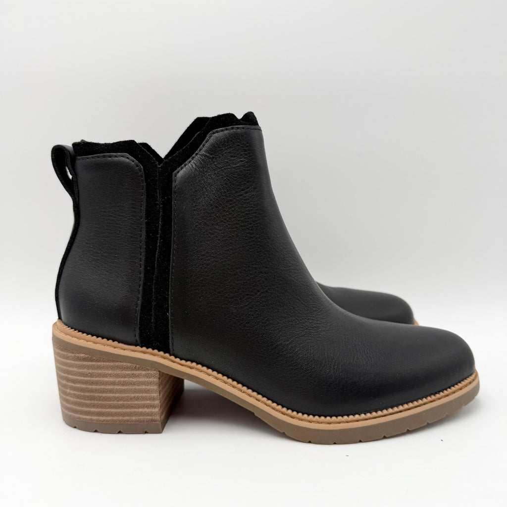 TOMS Womens Hailey Ankle Booties Size 7.5 Black Leather Water Resistant NIB