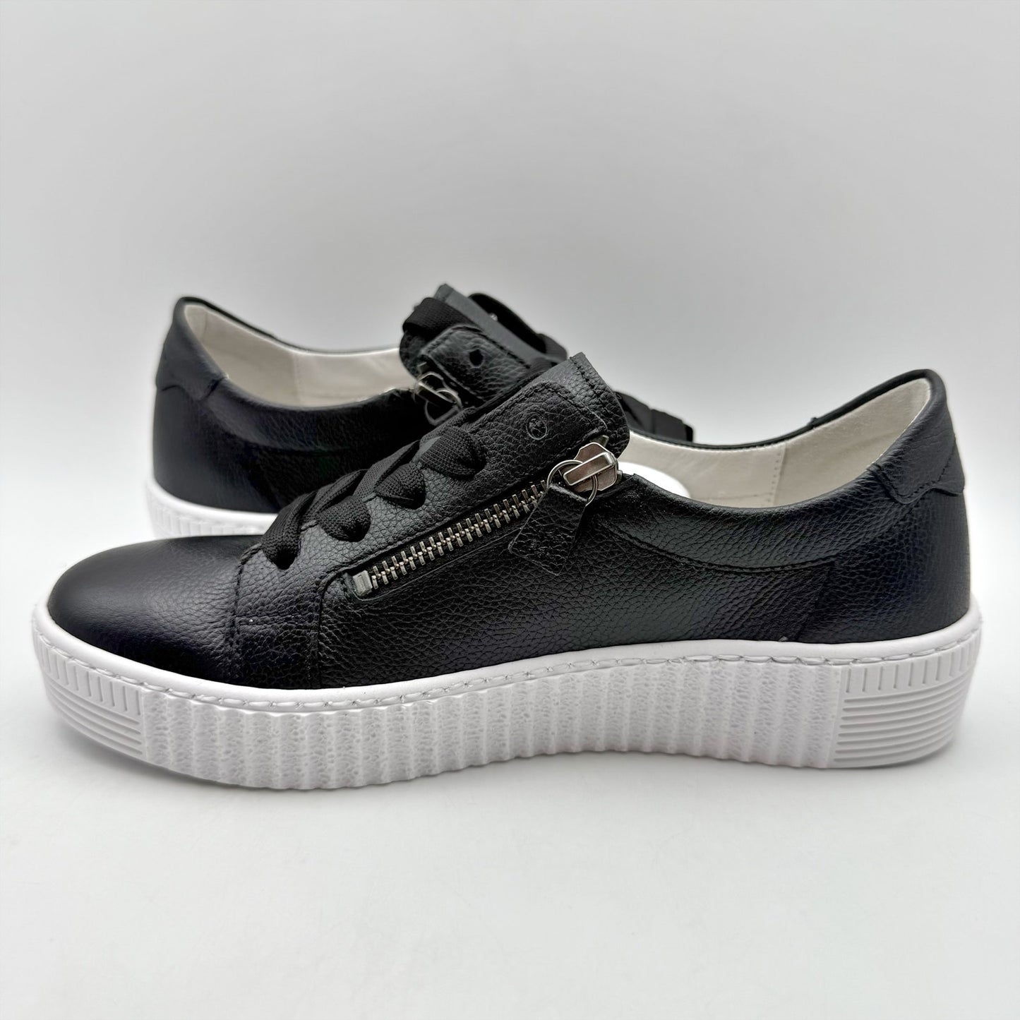 Gabor Womens 53.334 Low Top Sneakers UK 3.5 US 6 Black White Leather NIB