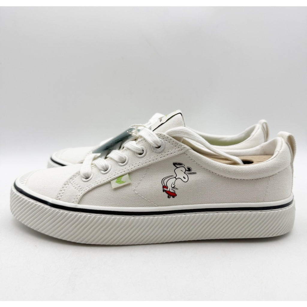 Cariuma OCA Low Peanuts Skate Sneakers Womens 7 Off White Canvas Snoopy NIB