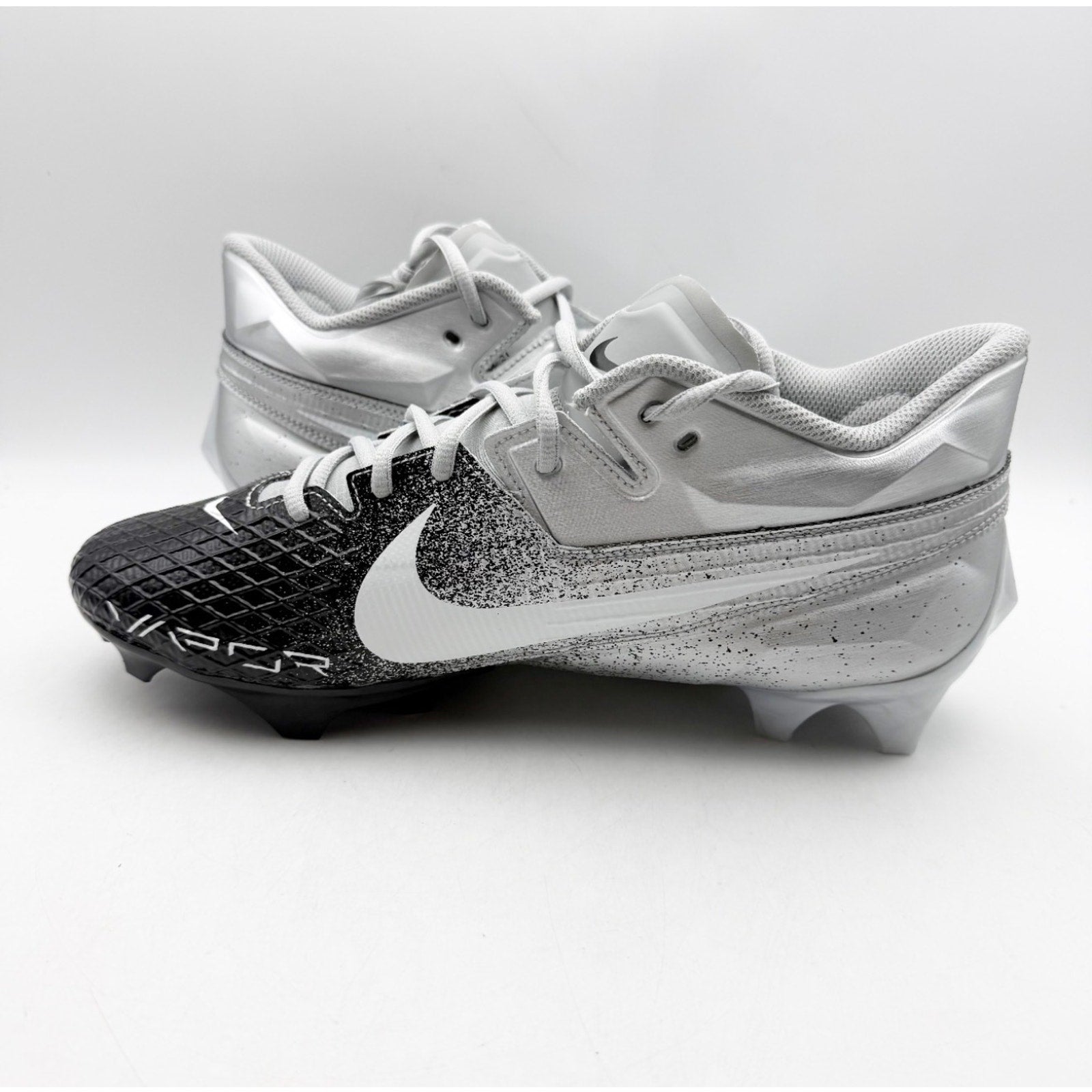 Nike Mens Vapor Edge Elite 360 2 Football Cleats Size 11 Silver DA5457-003 NWOB