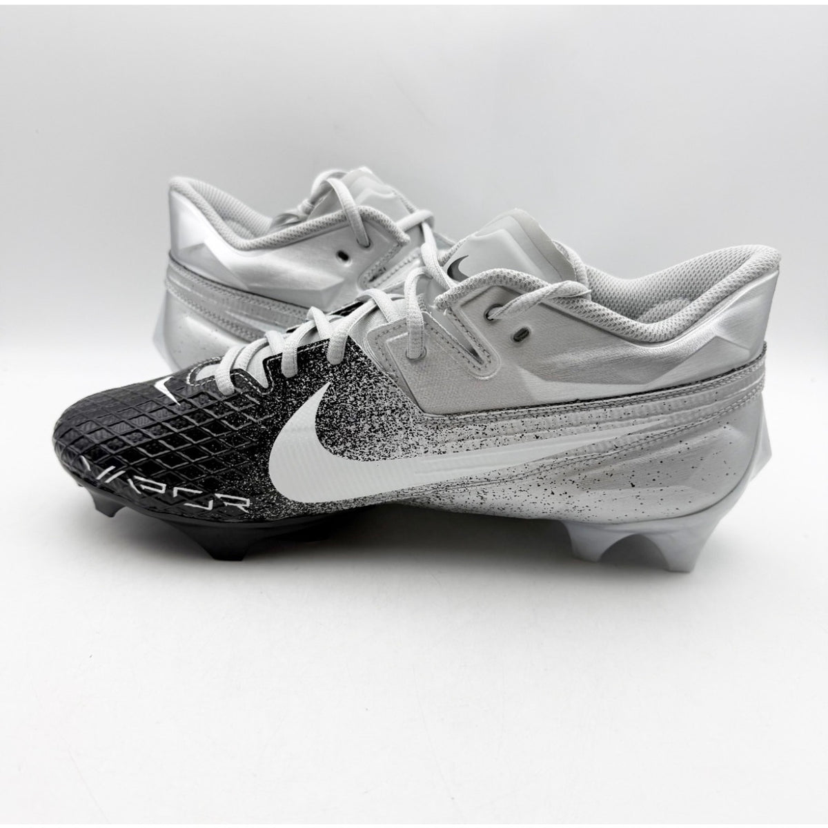 Nike Mens Vapor Edge Elite 360 2 Football Cleats Size 11 Silver DA5457-003 NWOB