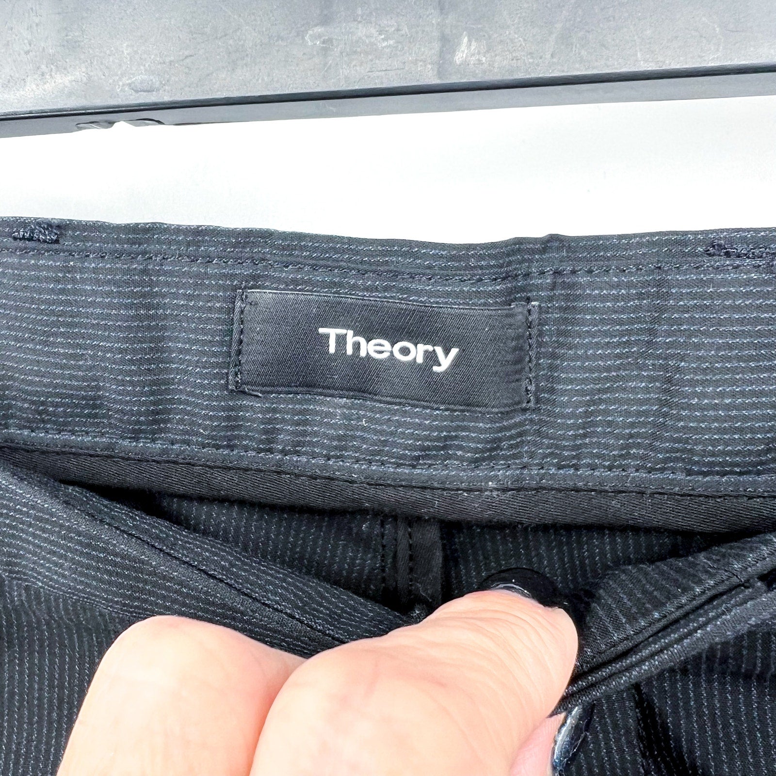 THEORY Mens Zaine SW S Eclipse Multi Coil Shorts Size 38 Navy Blue Pinstripe NWT
