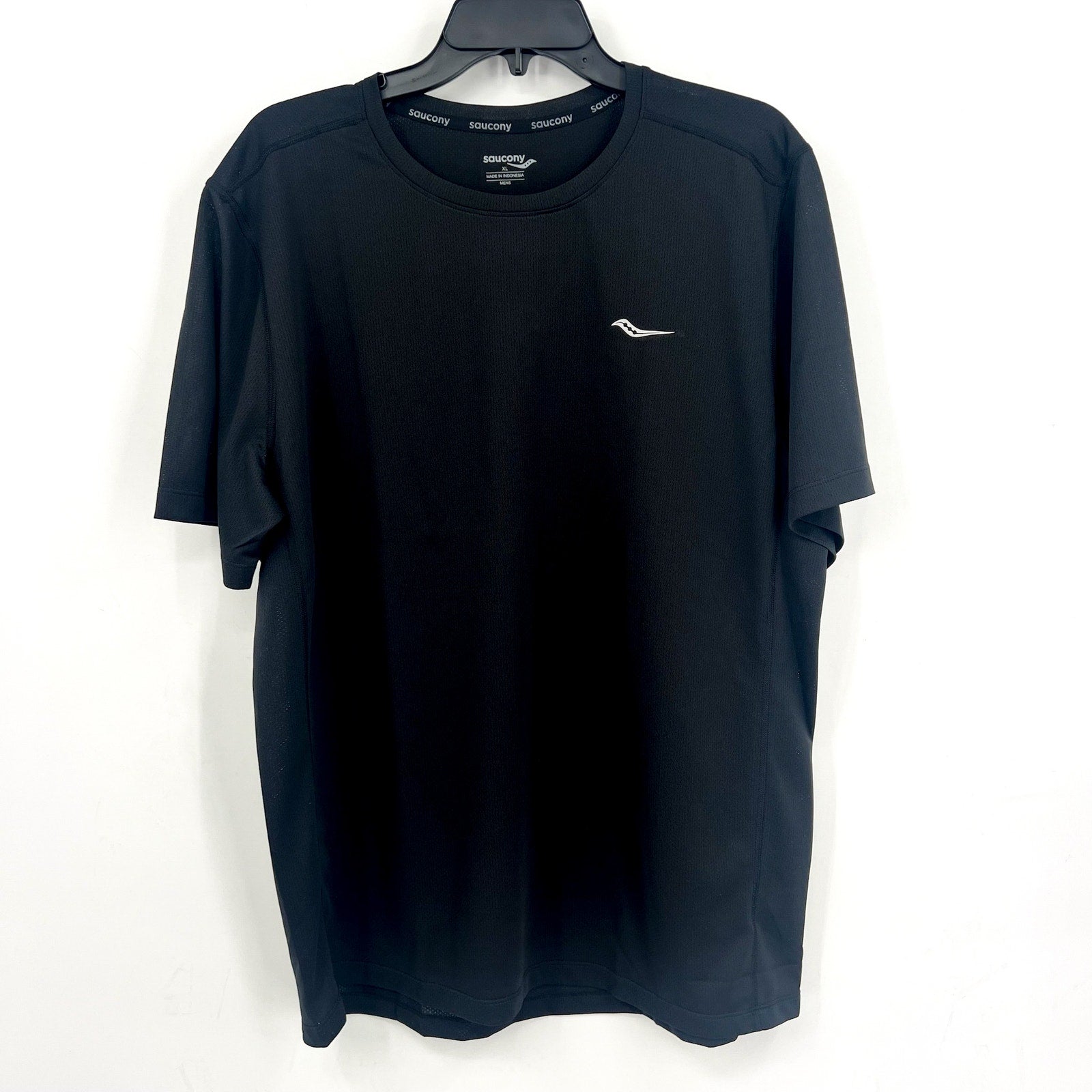 SAUCONY Men's Stopwatch Running T-Shirt XL Black Short Sleeve NWT