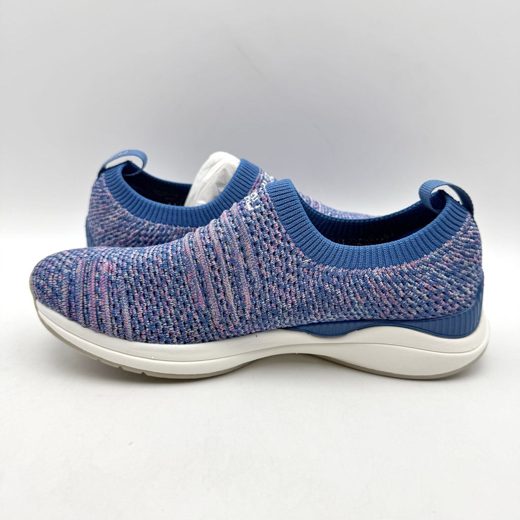 Kuru Womens Stride Casual Sneakers Size 5.5 WIDE Blue White Knit Slip On NWOB