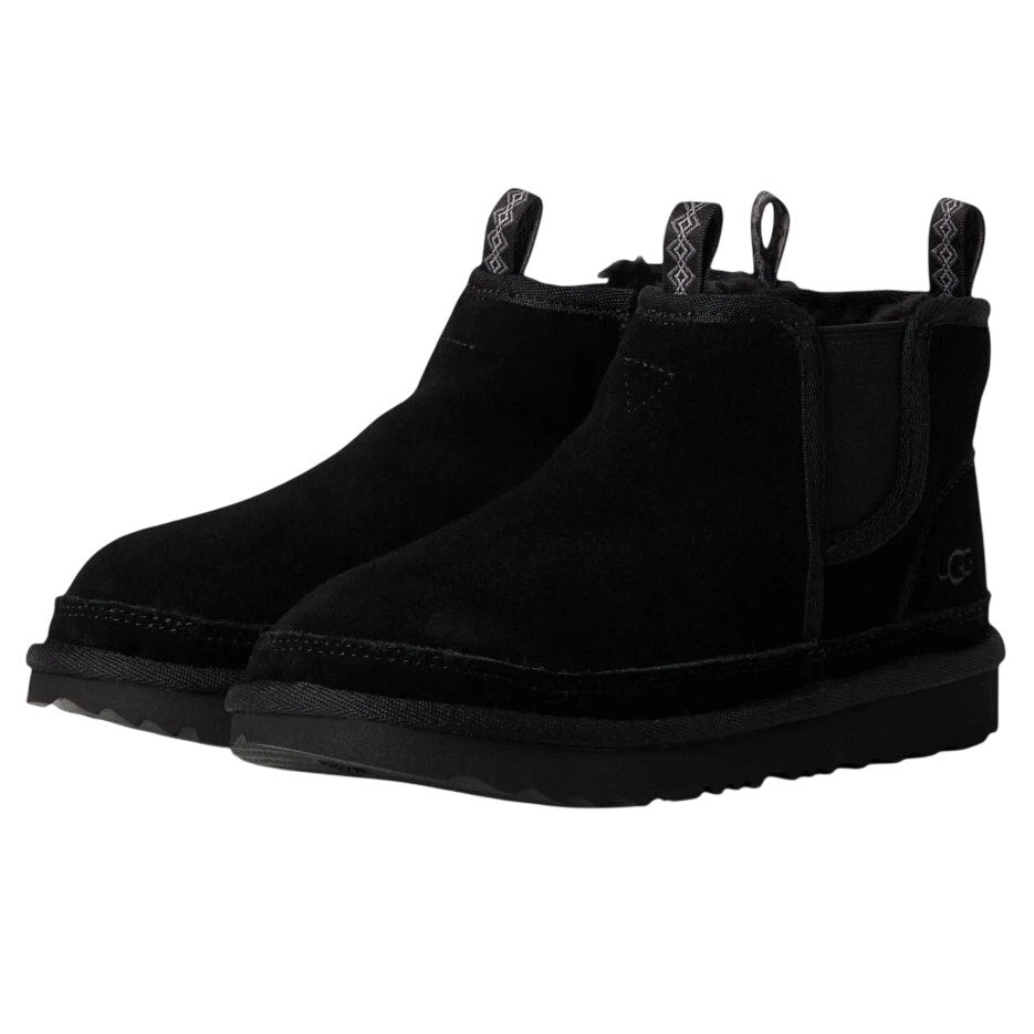 UGG Kids Neumel Chelsea Boots US 2 EU 33.5 Black Cow Suede NIB