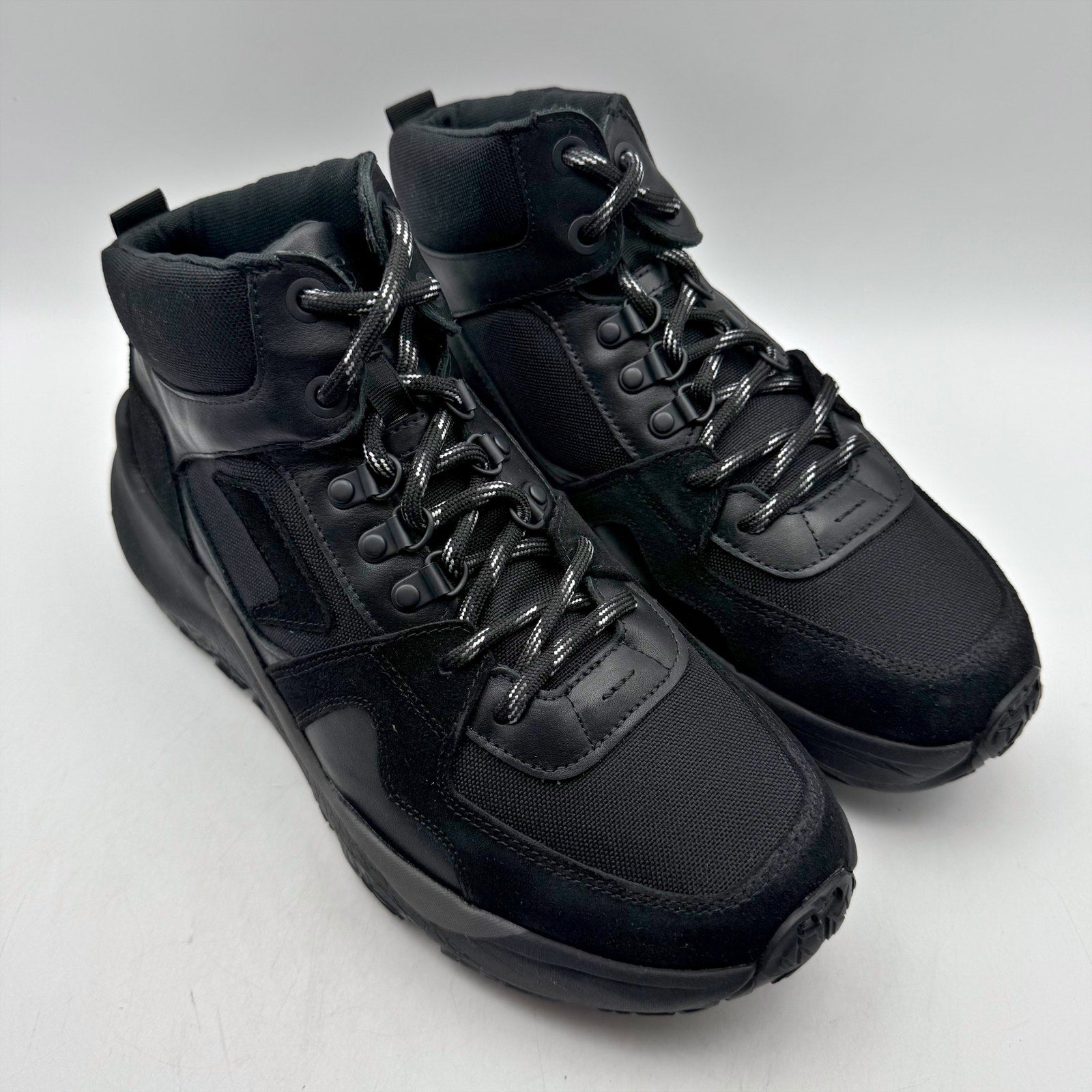SAS Mens Hi Country-Y Hiking Boots 9 M Black Cast Iron Lace Up Lightweight NIB