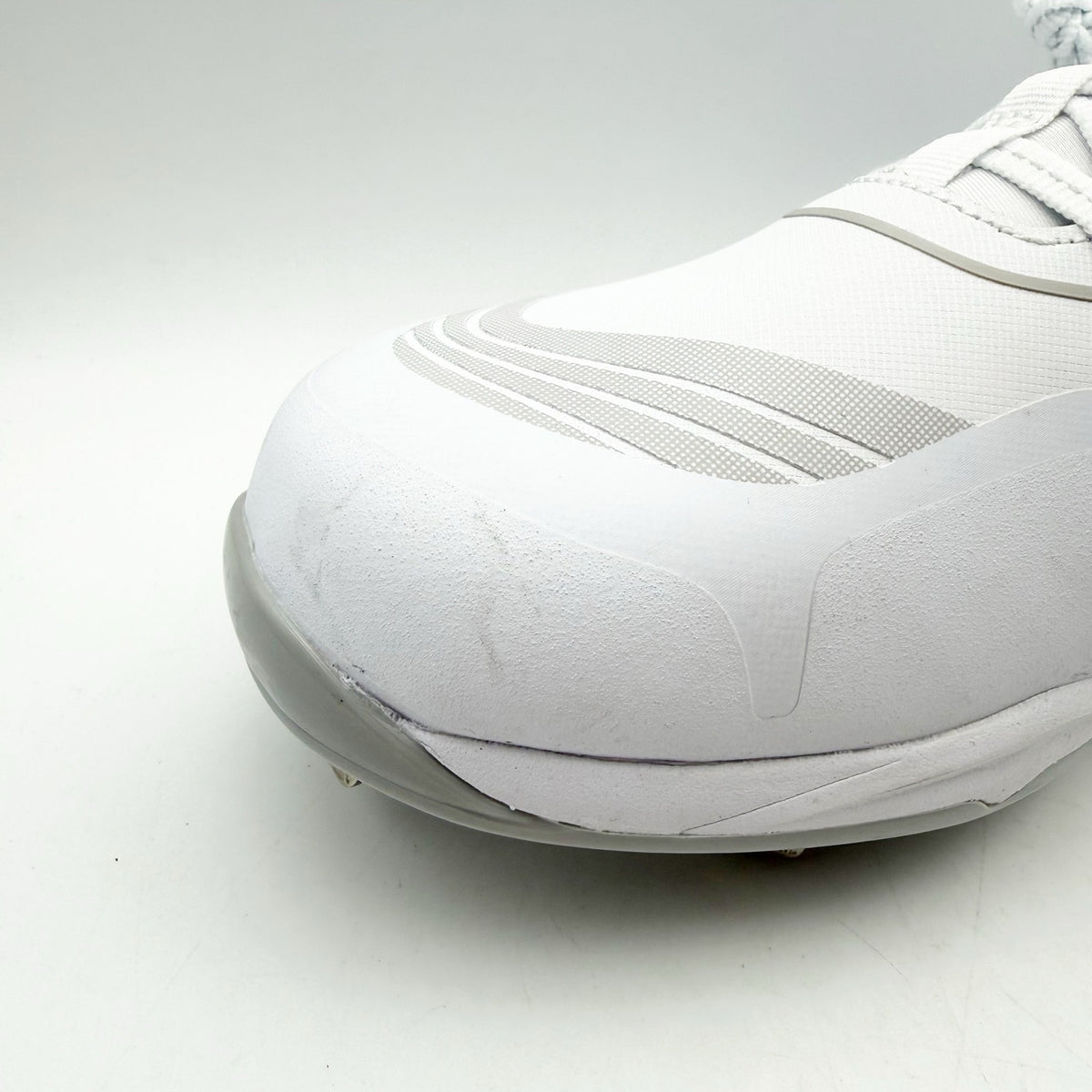 Rawlings Mens Bullpen Low Baseball Cleats Size 13 White Gray Metal NWOB
