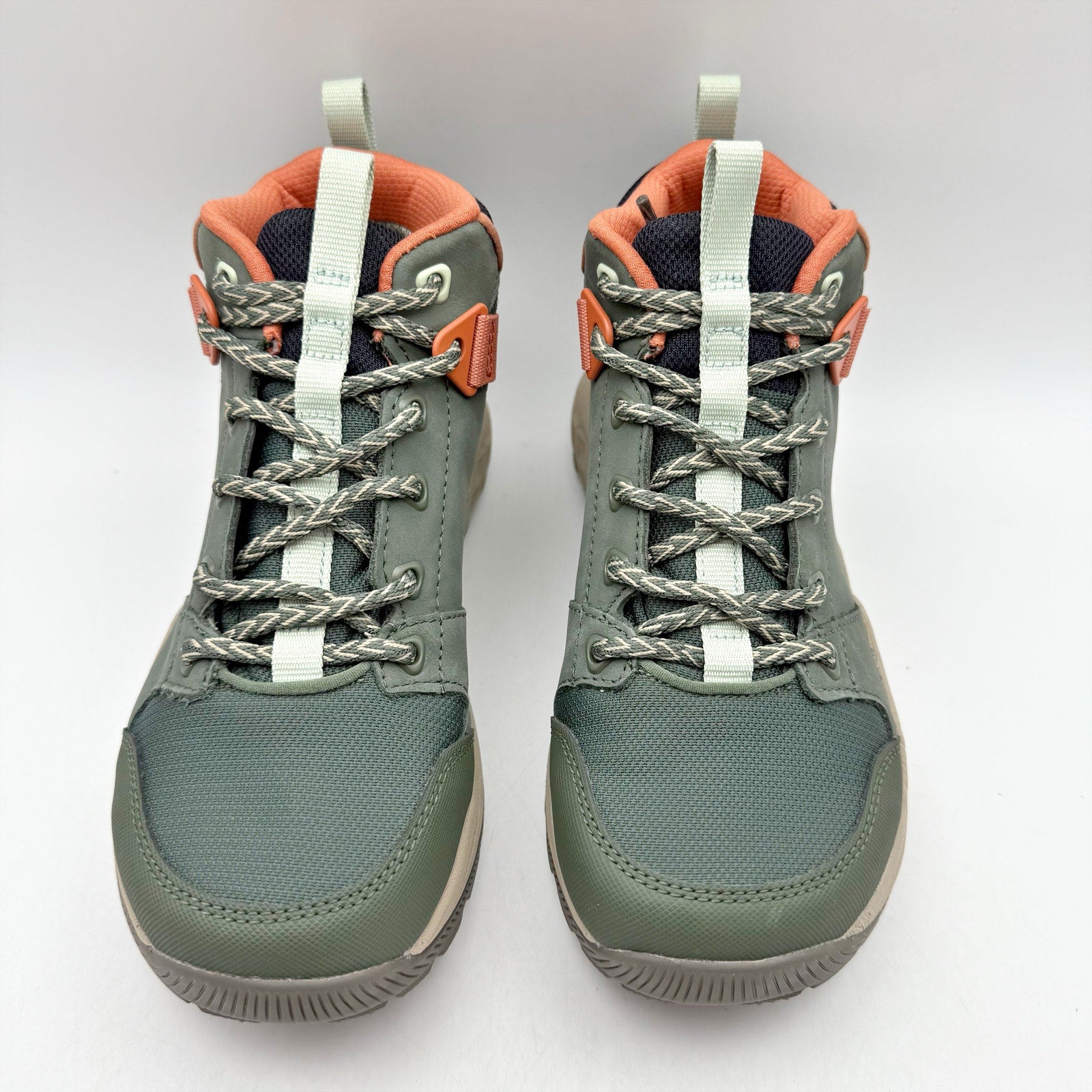 Teva Womens Grandview GTX Mid Hiking Boots US 7 Green Thyme Waterproof NWOB