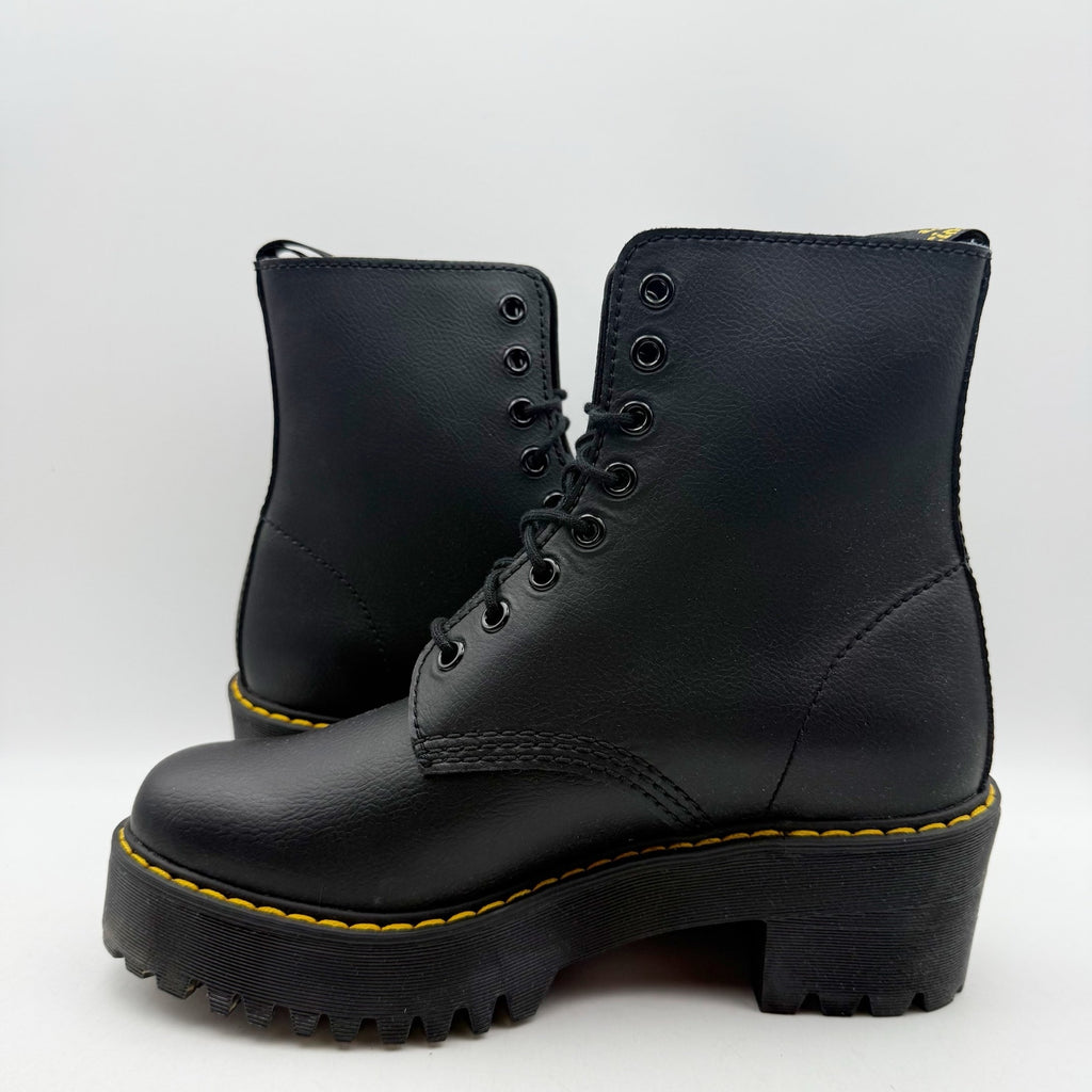 Dr. Martens Womens Sanguine Heeled Ankle Bootie EU 38 US 7 Black Leather NWOB