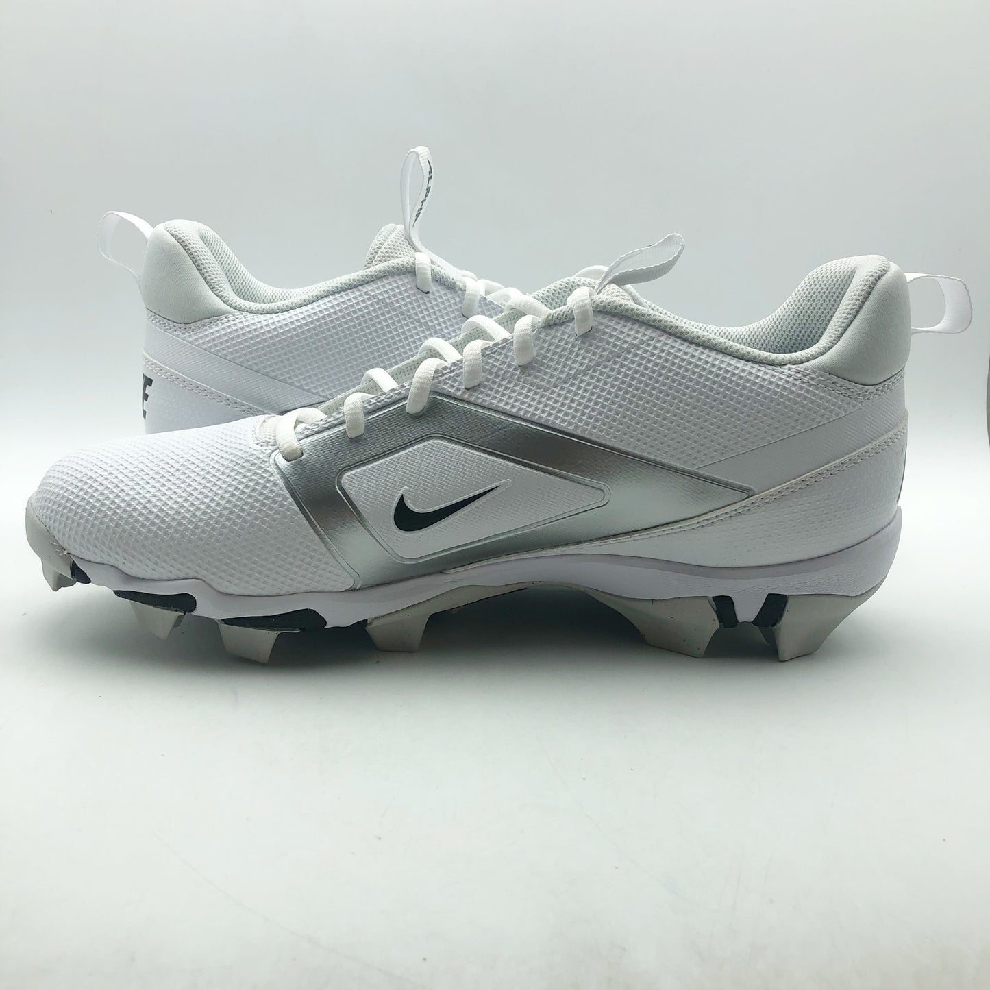 Nike Mens Alpha Menace 4 Shark Football Cleats Size 13 White Black NWOB