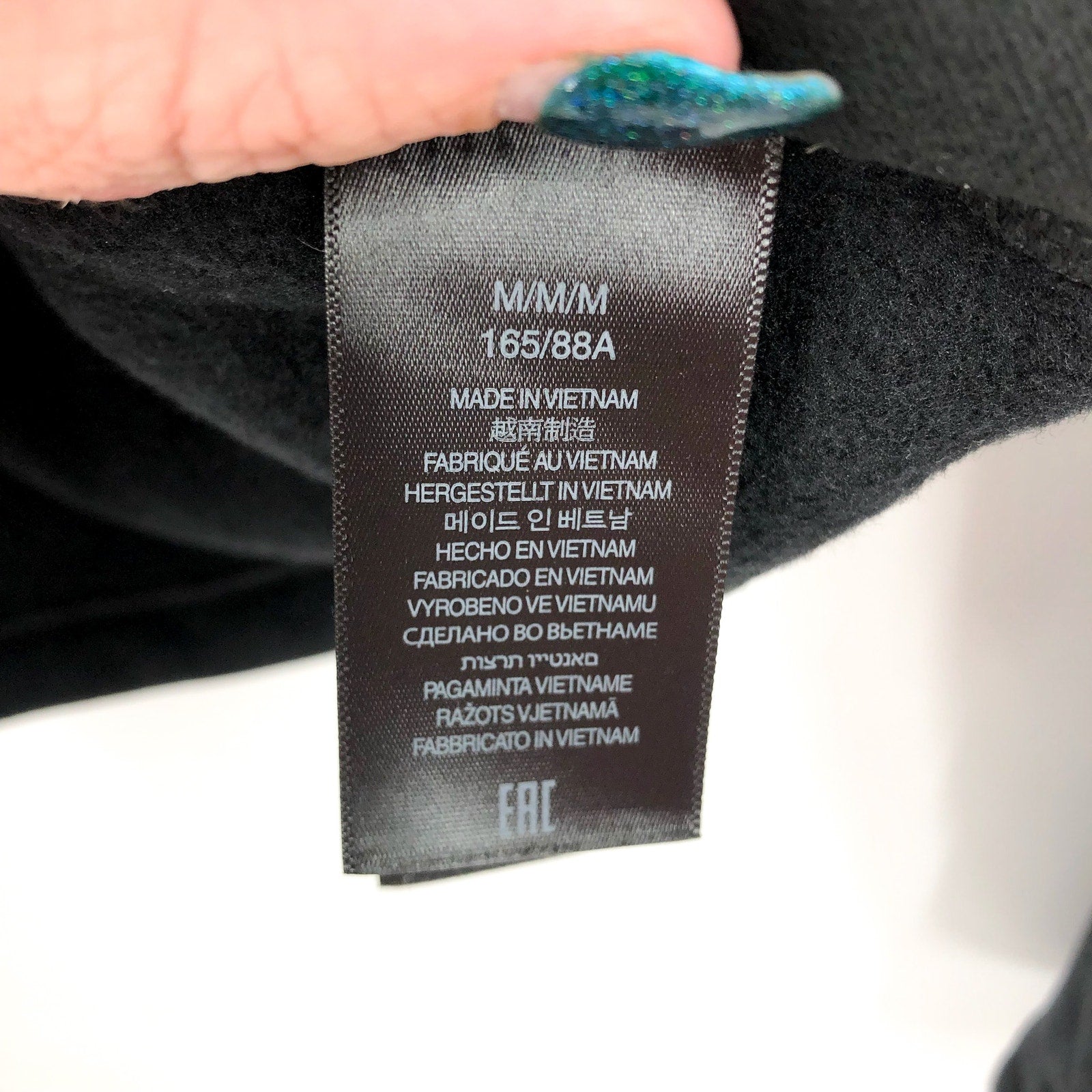 MARMOT Womens Dropline Fleece Jacket Medium Black Full Zip Outdoor Layer NWOT