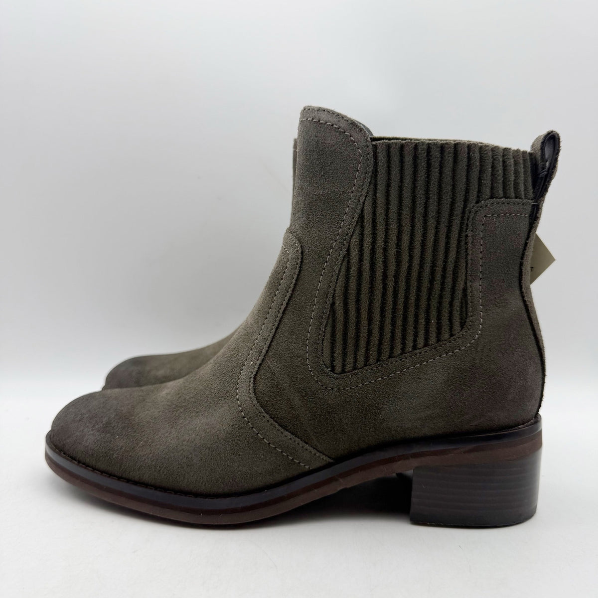 Cole Haan Womens Peetz Chelsea Ankle Boots Size 6 B Suede Water Resistant NWOB