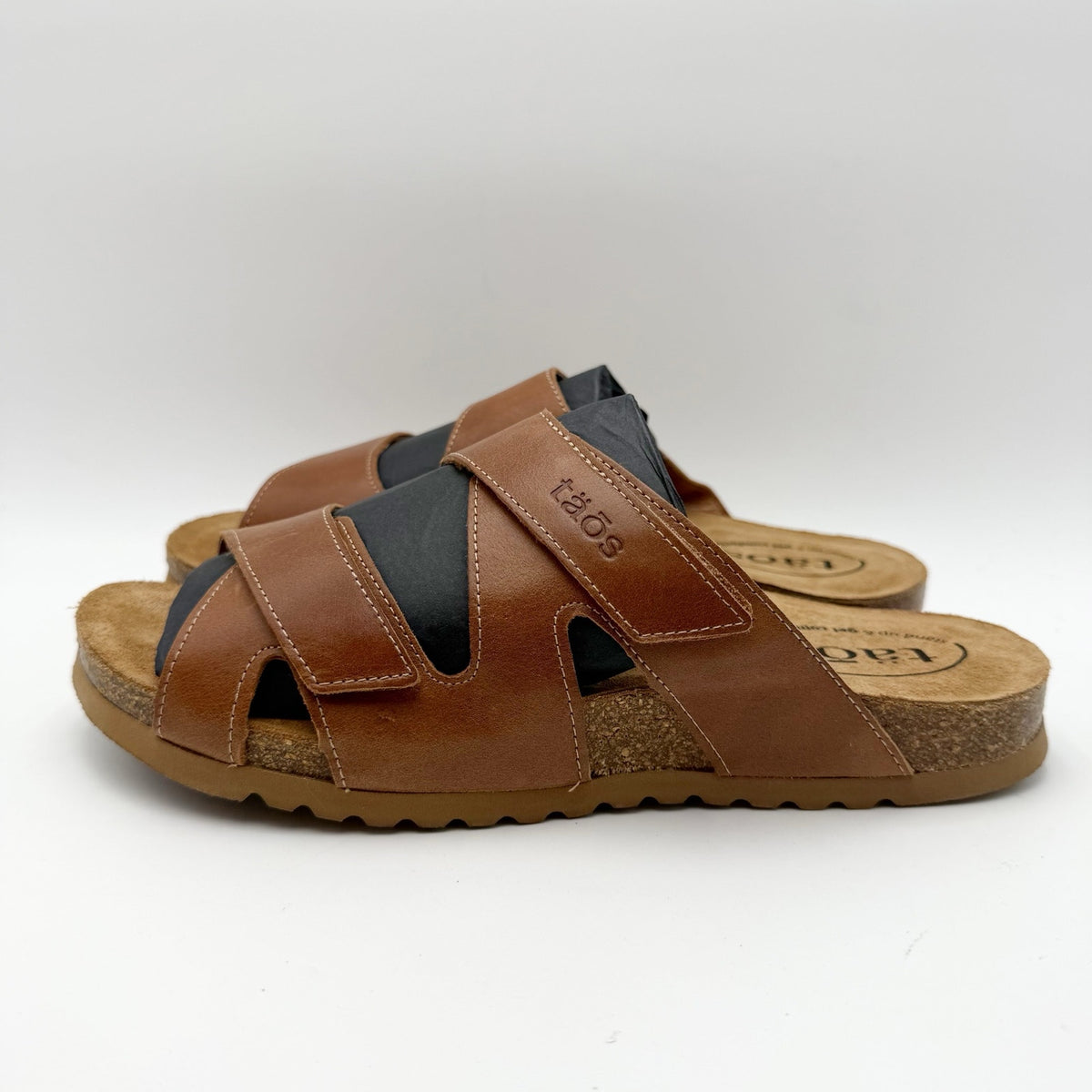 Taos Footwear Womens Casita Sandals Size 10 M Tan Brown Leather Flats NIB