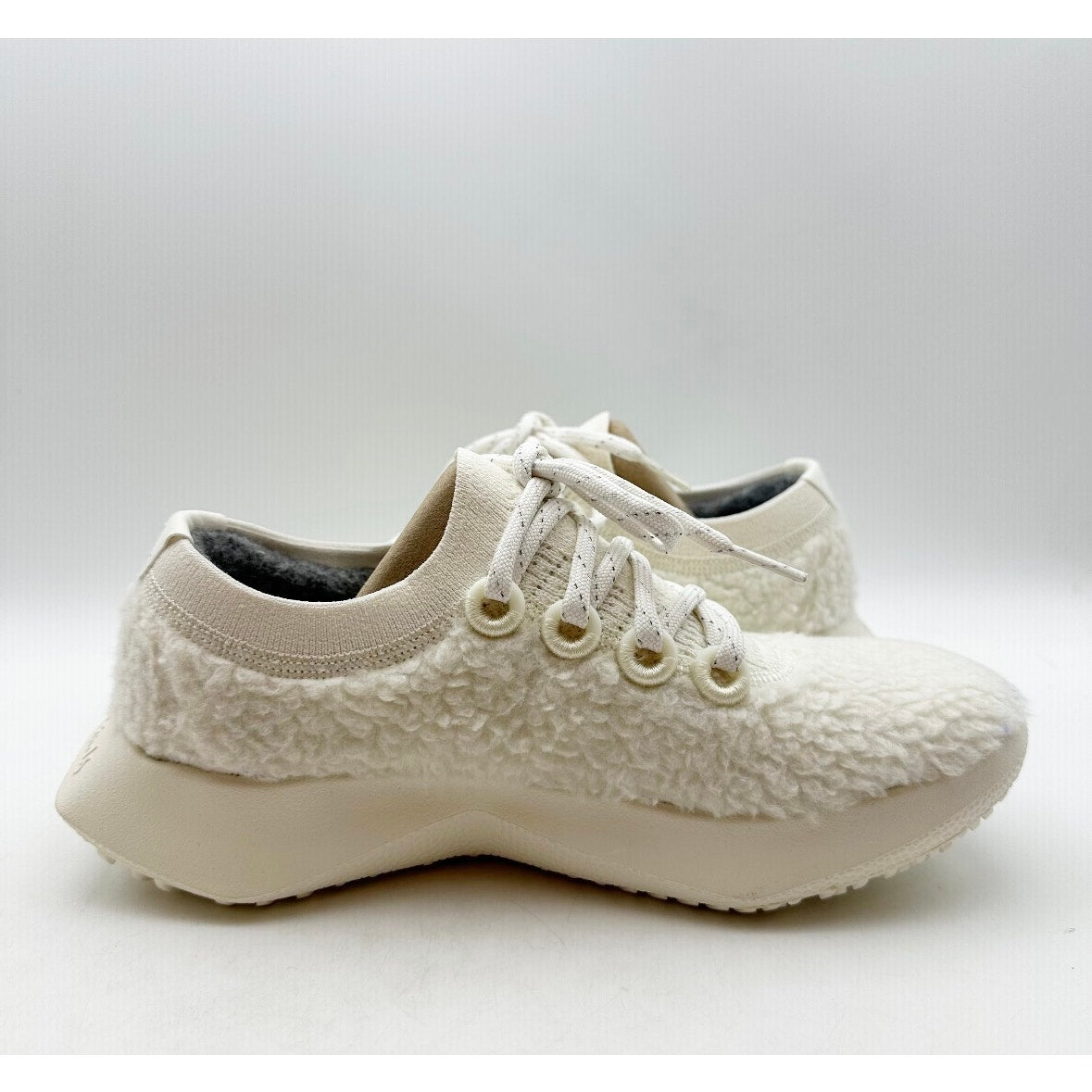 AllBirds Women's Wool Dasher 2 Fluffs Sneaker Size 7 EU 37 Natural White NIB
