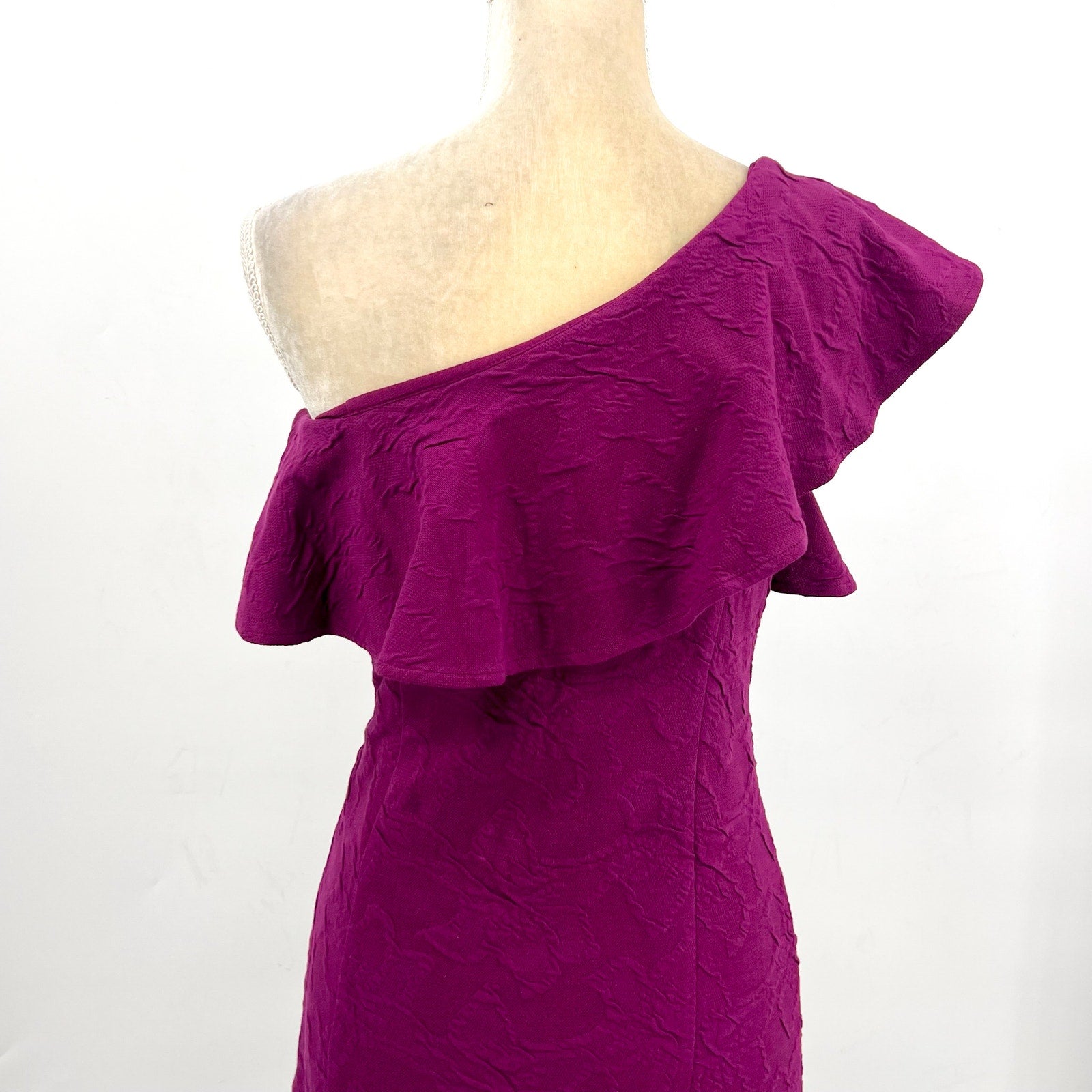 LILLY PULITZER Bordeaux One Shoulder Dress Size 6 Purple Cherry Jacquard NWT