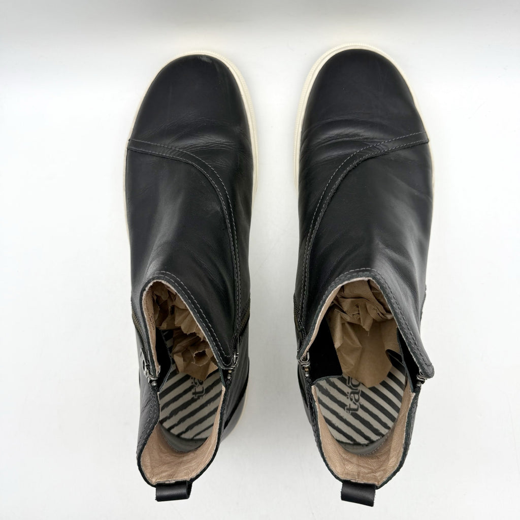 Taos Footwear Womens Double Up Ankle Boots Size 10 M Black Leather NIB