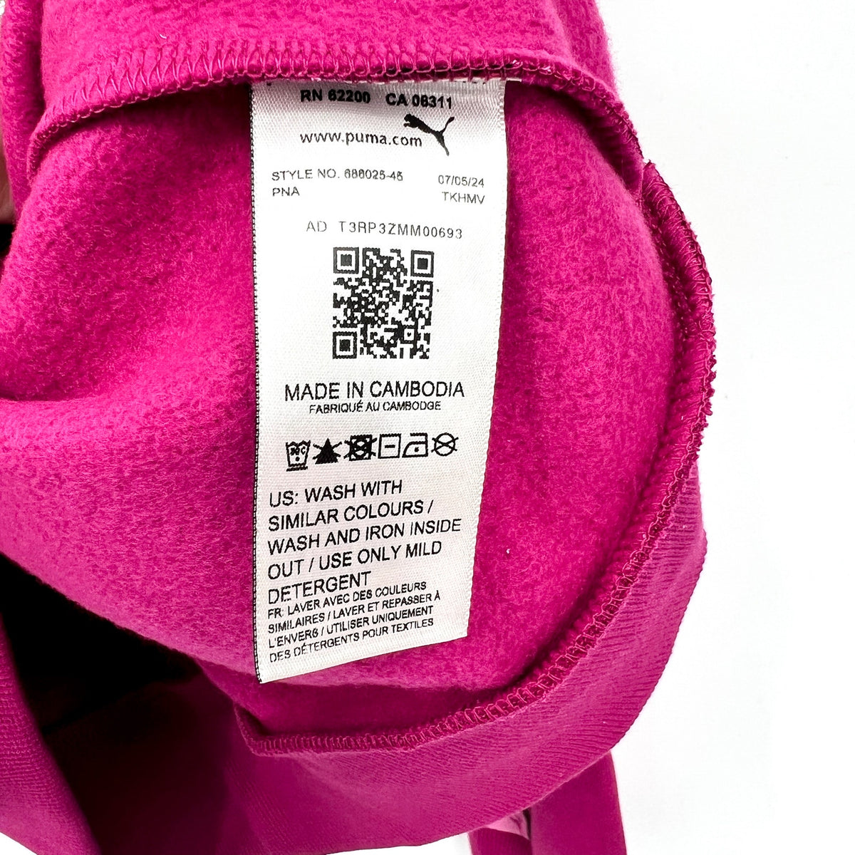 PUMA Women's Essentials Floral Vibes Sweatshirt Small Pink Magenta Crewneck NWT