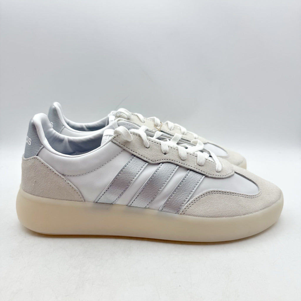 Adidas Womens Barreda Decode Casual Sneakers SIZE 11 White Silver Suede NIB