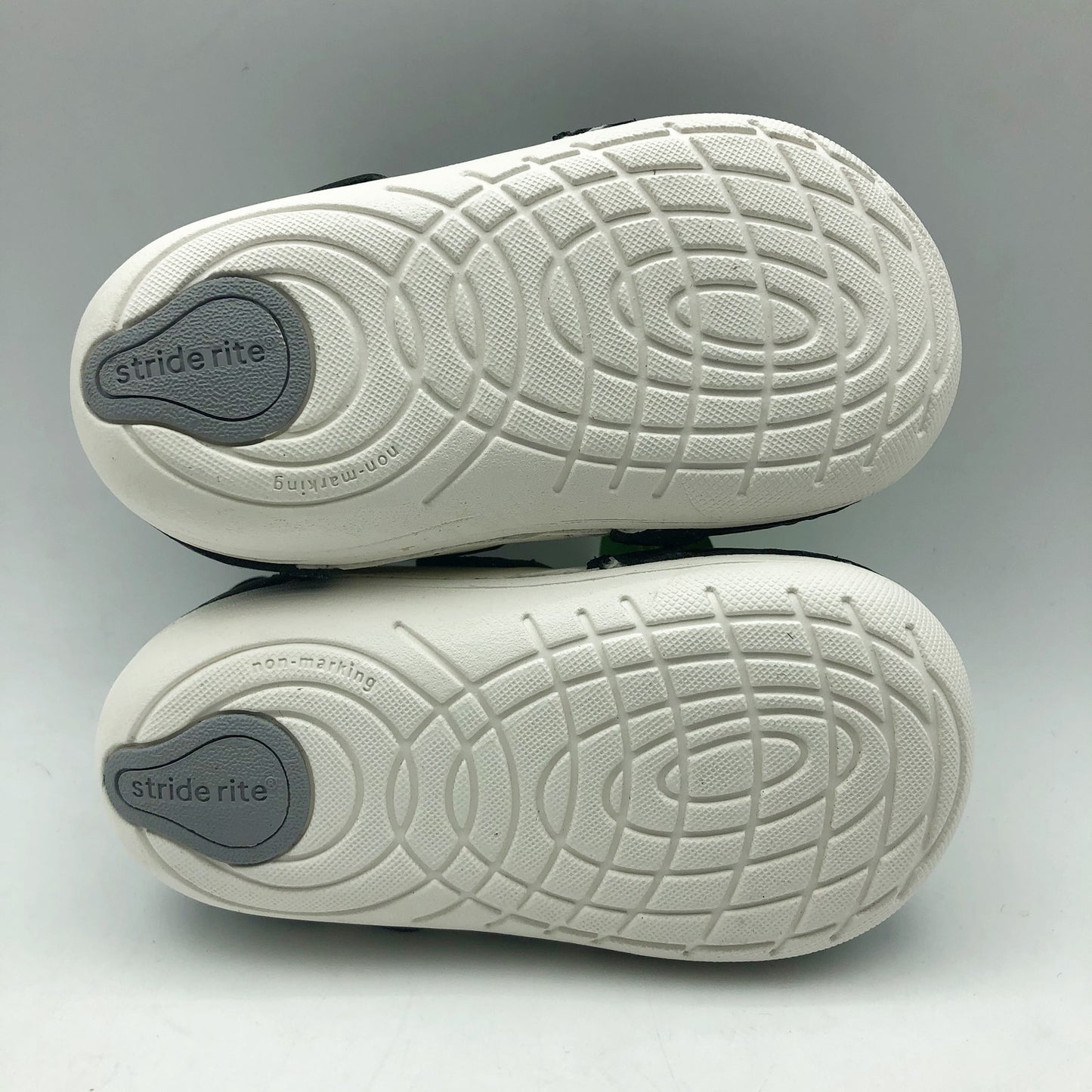 Stride Rite Boys SM Waverly Sneakers Size 5 Wide Toddler Shoes Black White NIB