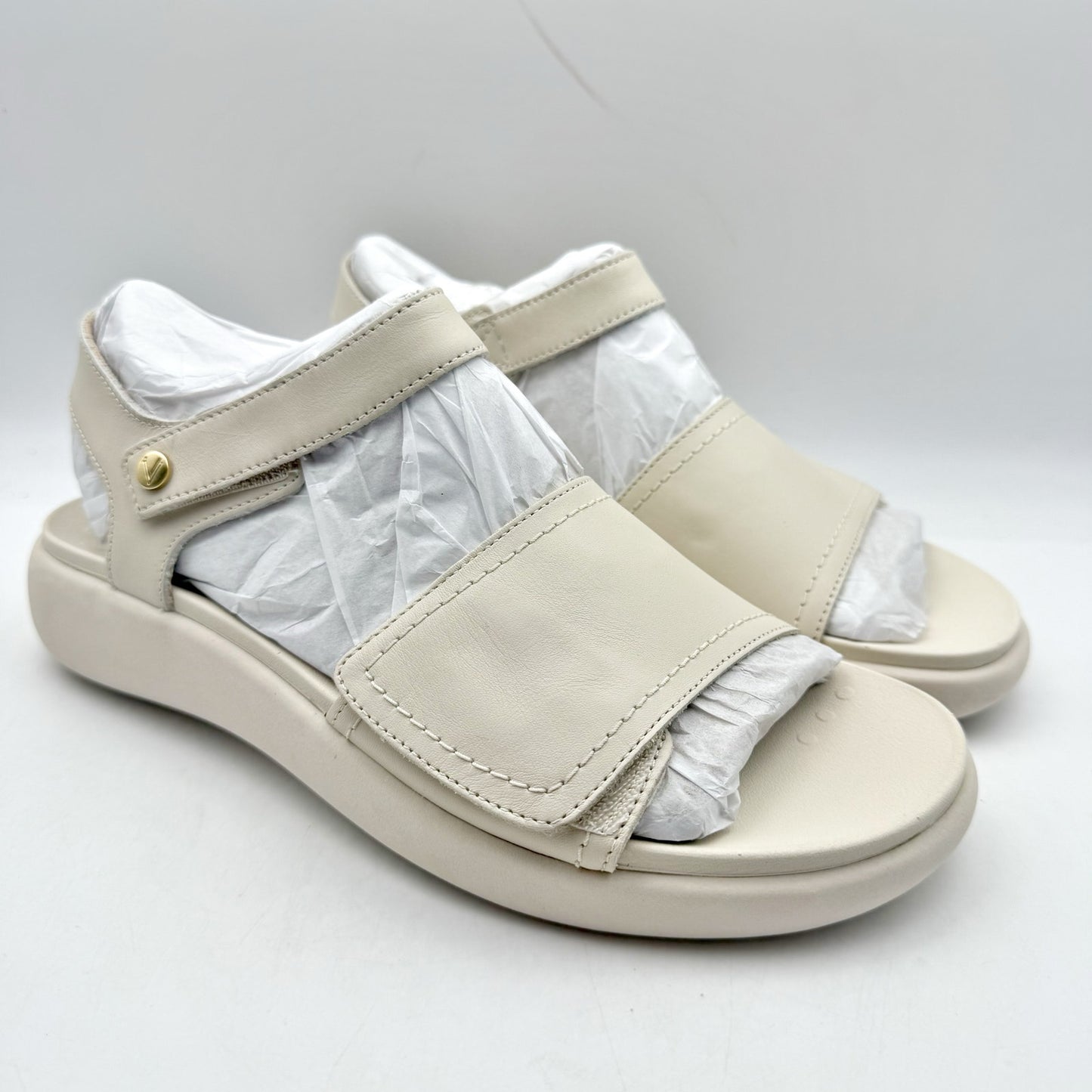 Vionic Womens Awaken Sandals US 8 Wide EU 38.5 White Cream Leather NIB