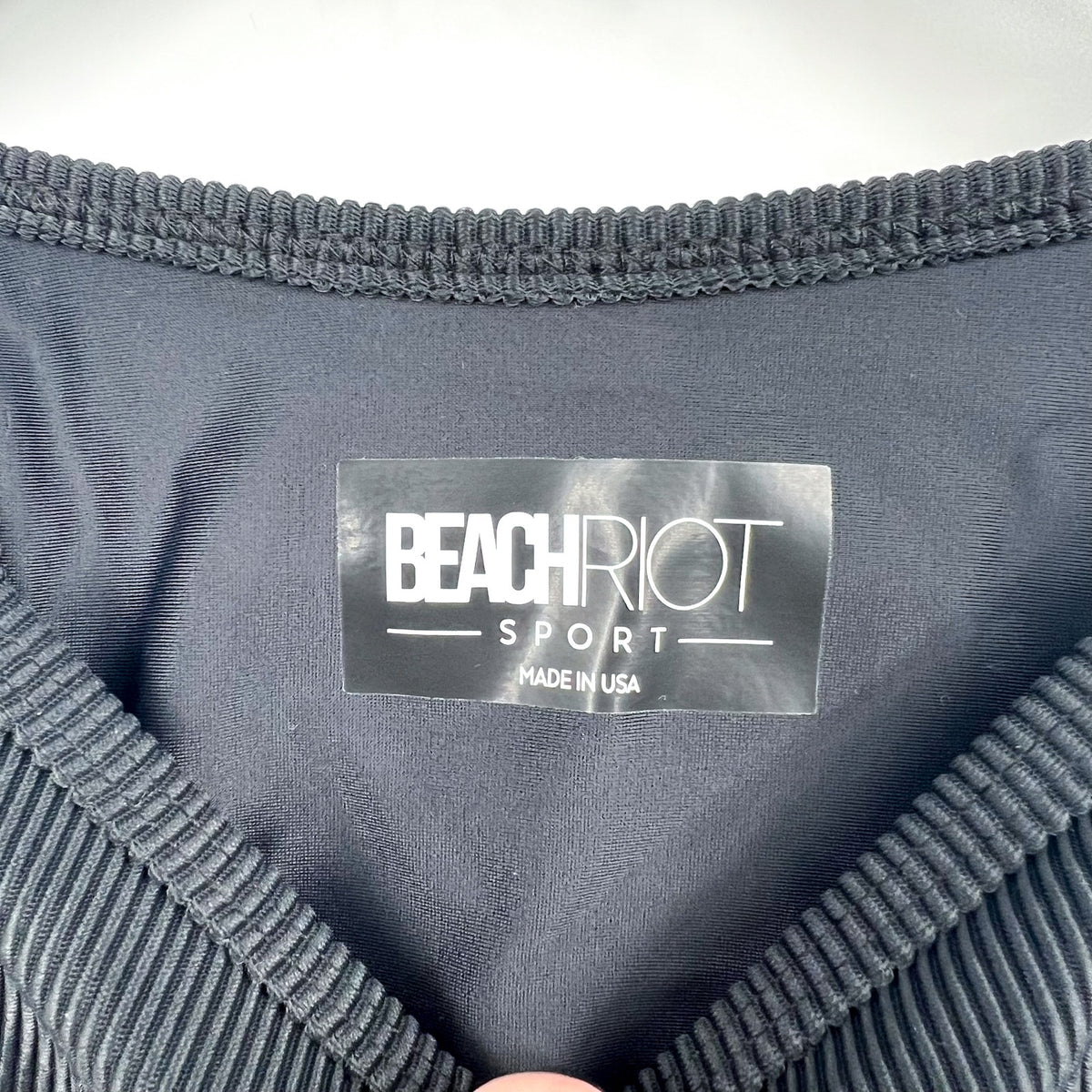 BEACH RIOT Women's Anna Tank Top Medium Black Ribbed Crop NWT