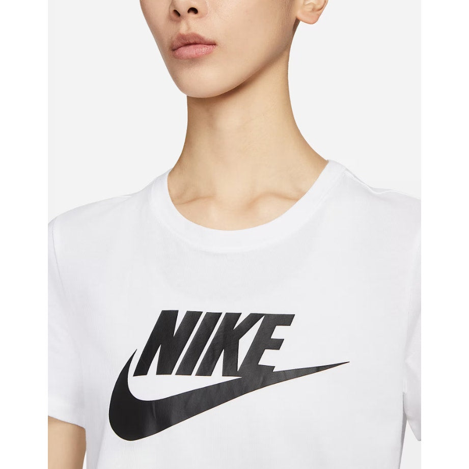 NIKE Women's Club Essentials Logo T-shirt 3X White Short Sleeve NWT