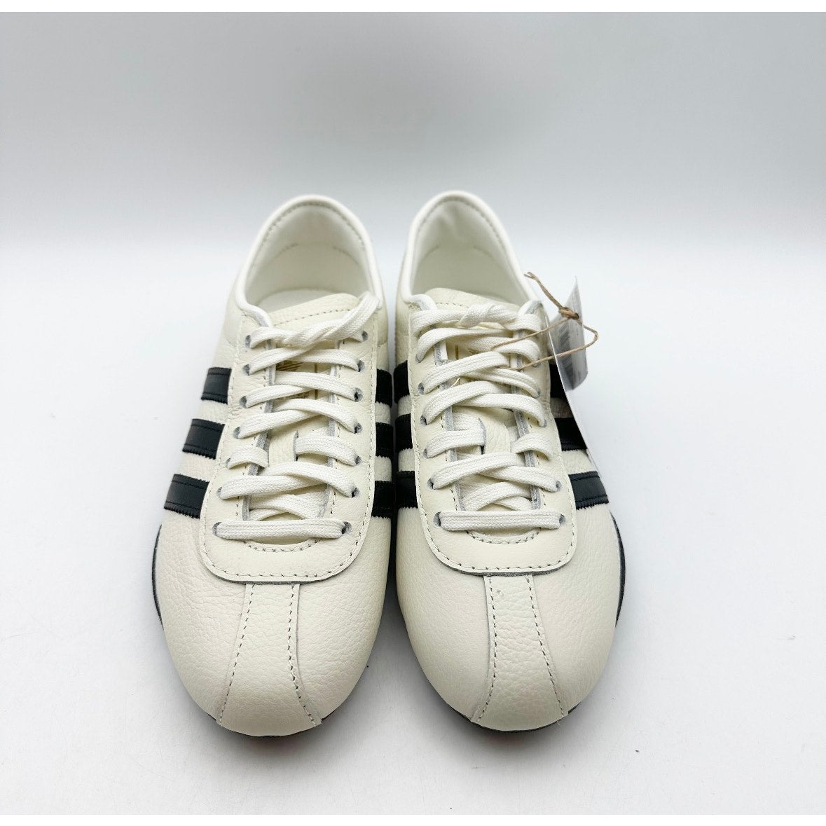 ADIDAS Womens Tokyo Casual Sneakers Size 5 Off White Black NWOB