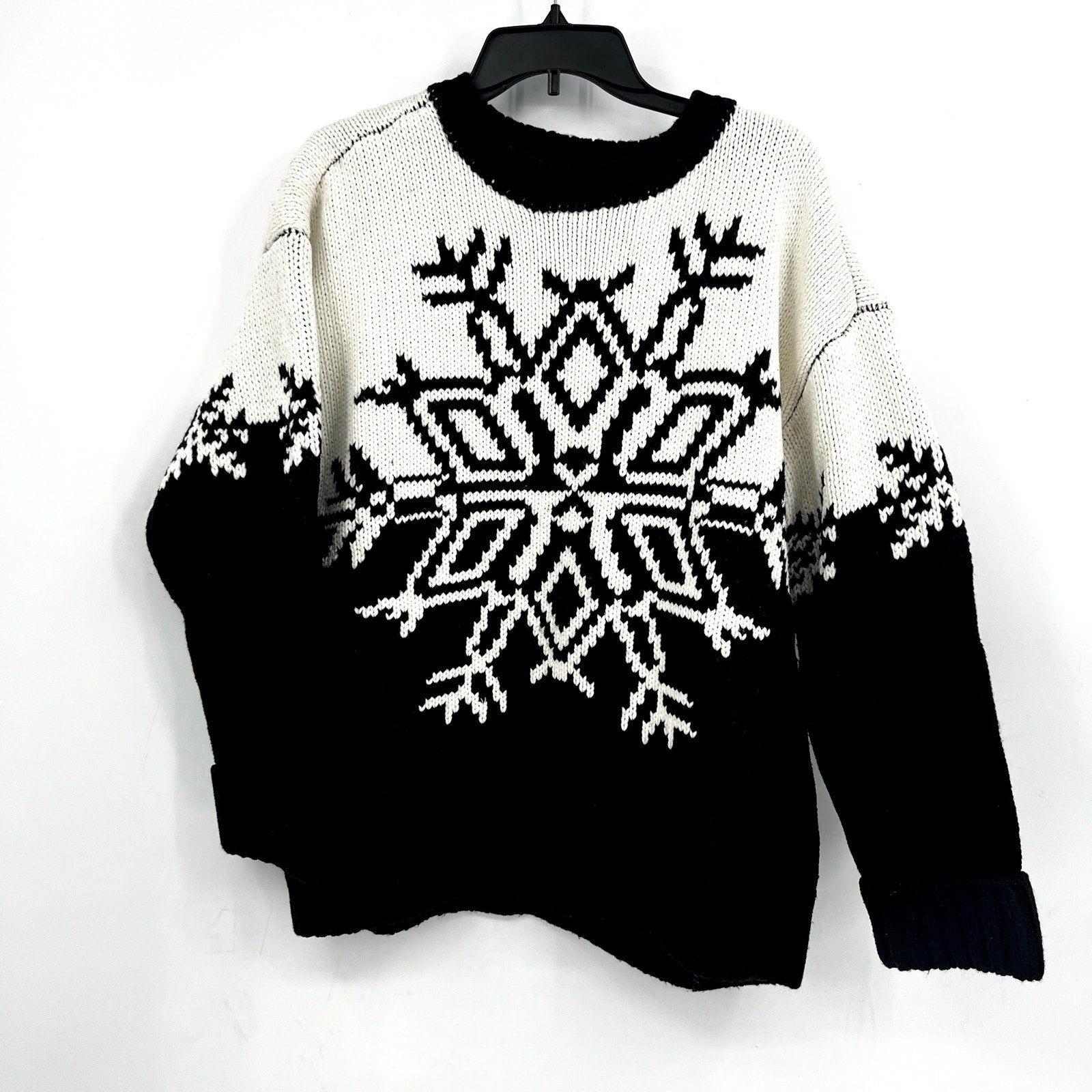 SHOW ME YOUR MUMU Stowe Sweater XS BLACK WHITE Snowflake Knit Crewneck NWOT