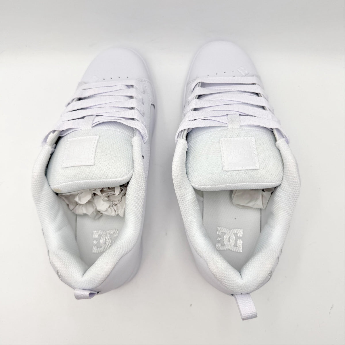 DC Womens Court Graffik Skate Sneakers Size 8 EU 39 White Leather NWOB