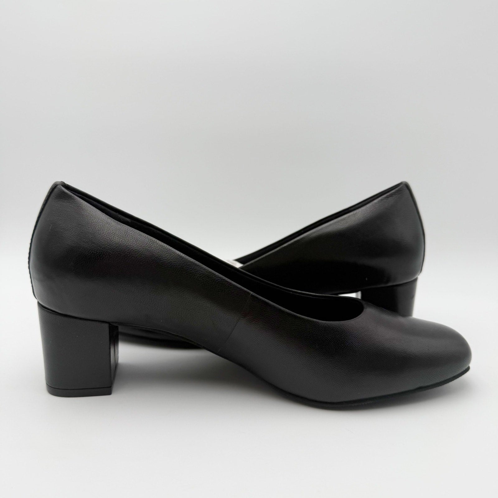 Trotters Womens Daria Pumps Size 9 WW Black Leather Heels NIB