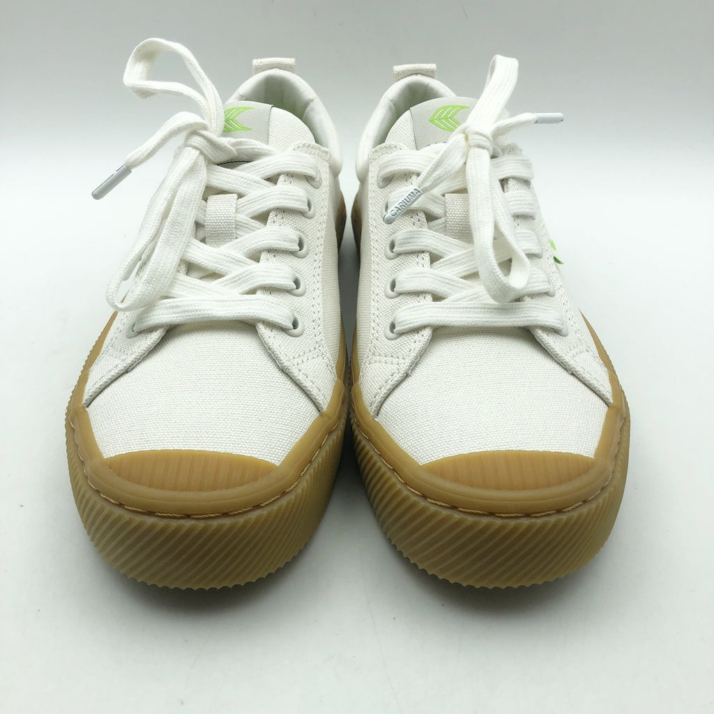 Cariuma Oca Low Gum Canvas Sneaker Womens 11.5 Mens 10 Off White Tan NIB