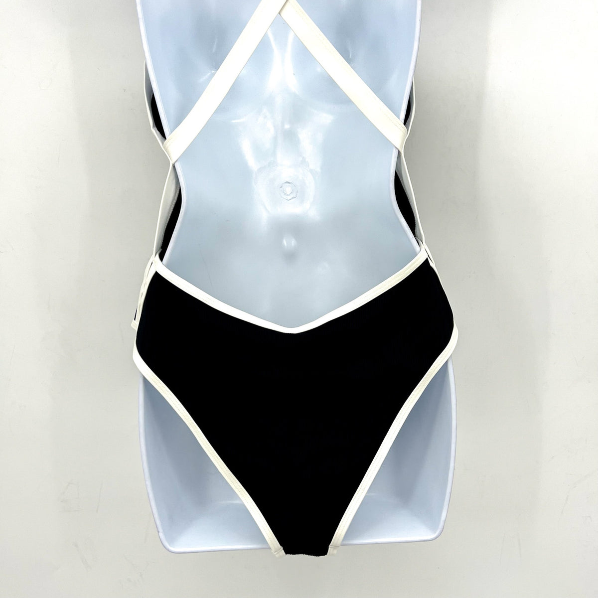 L*SPACE Women's Ribbed Baewatch One Piece Swimsuit Small Black Cream NWT
